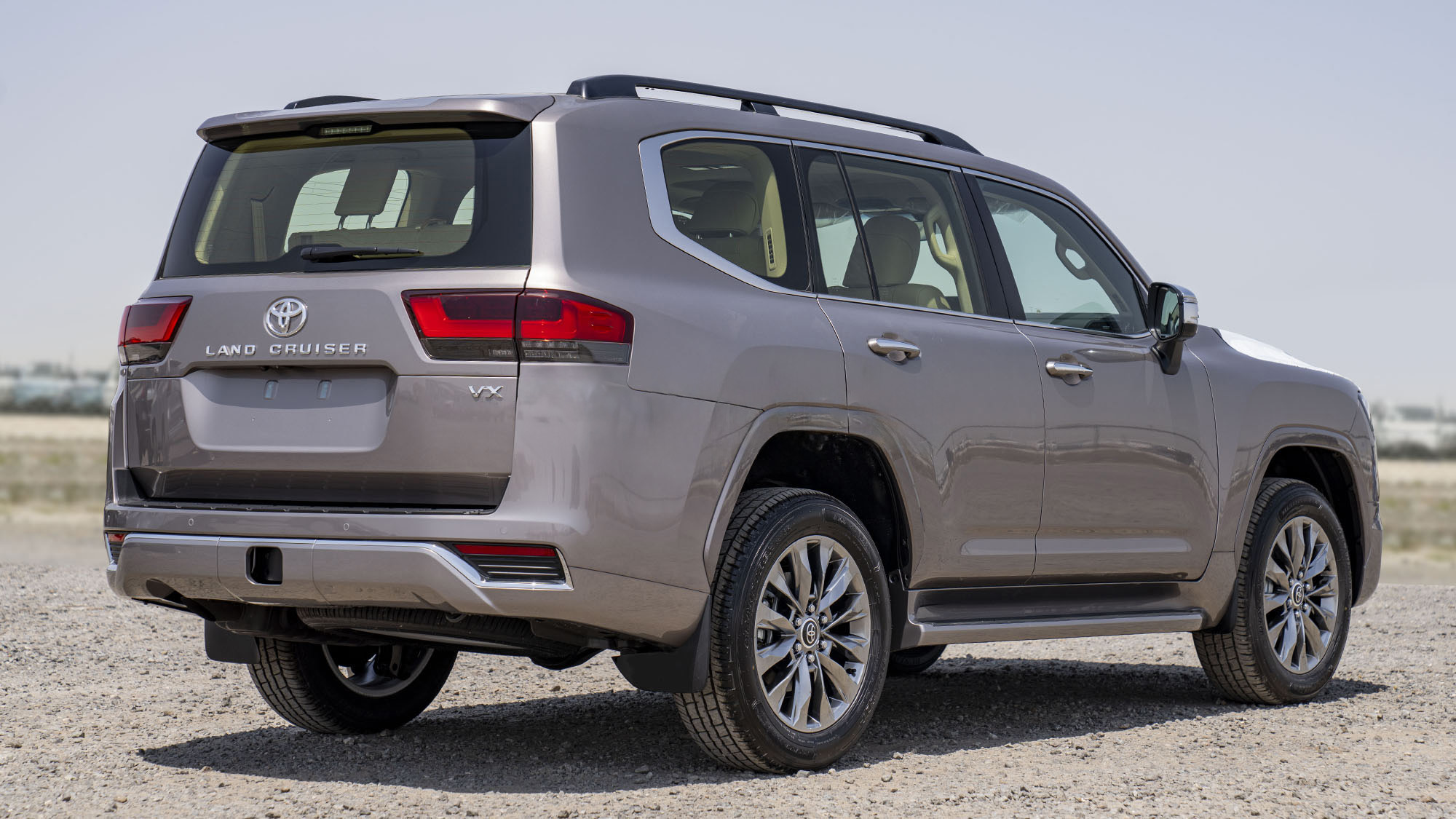 TOYOTA LAND CRUISER LC300 VX 3.3D AT _ BRONZE