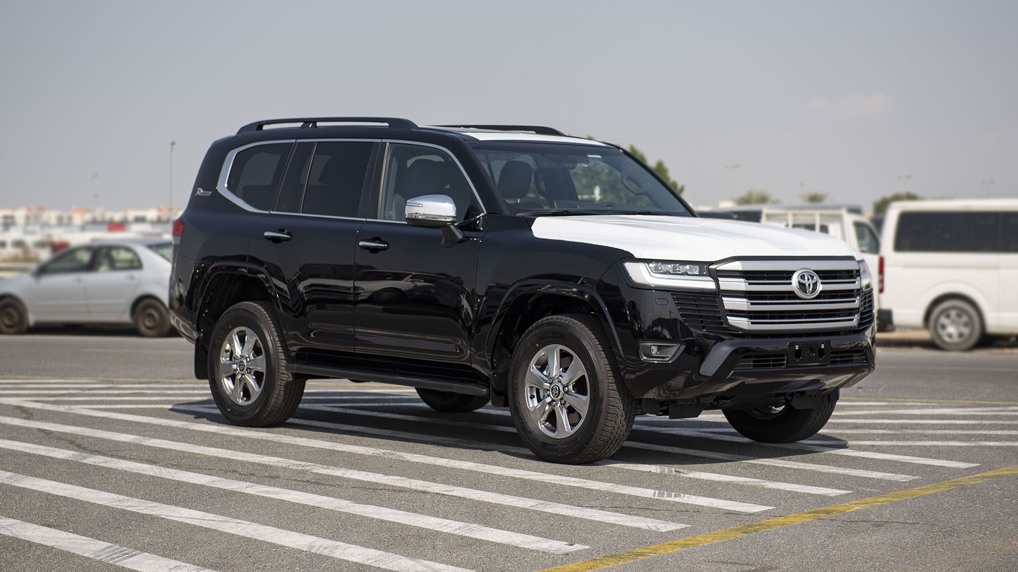TOYOTA LAND CRUISER LC300 VX 3.5P AT