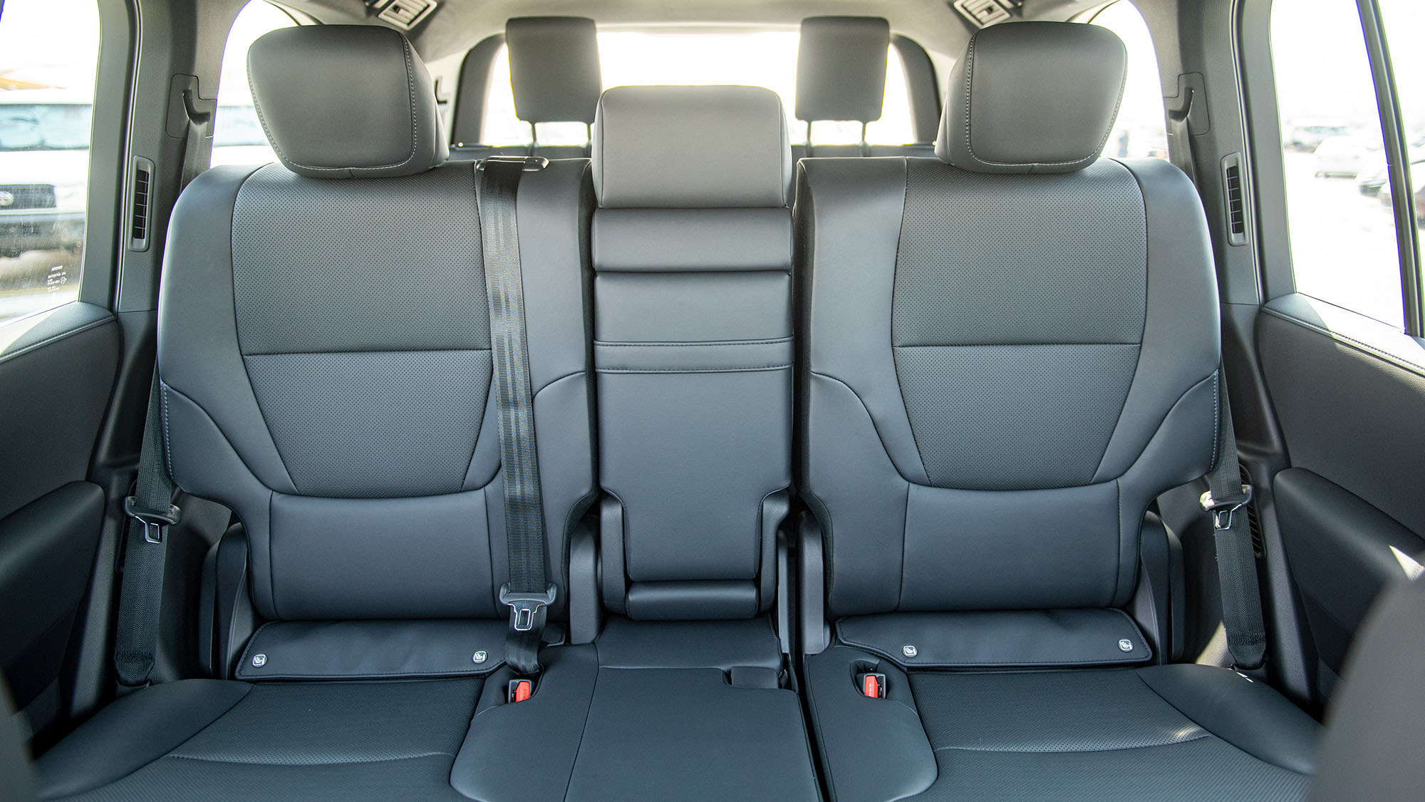 TOYOTA LAND CRUISER LC300 VX 3.5P AT