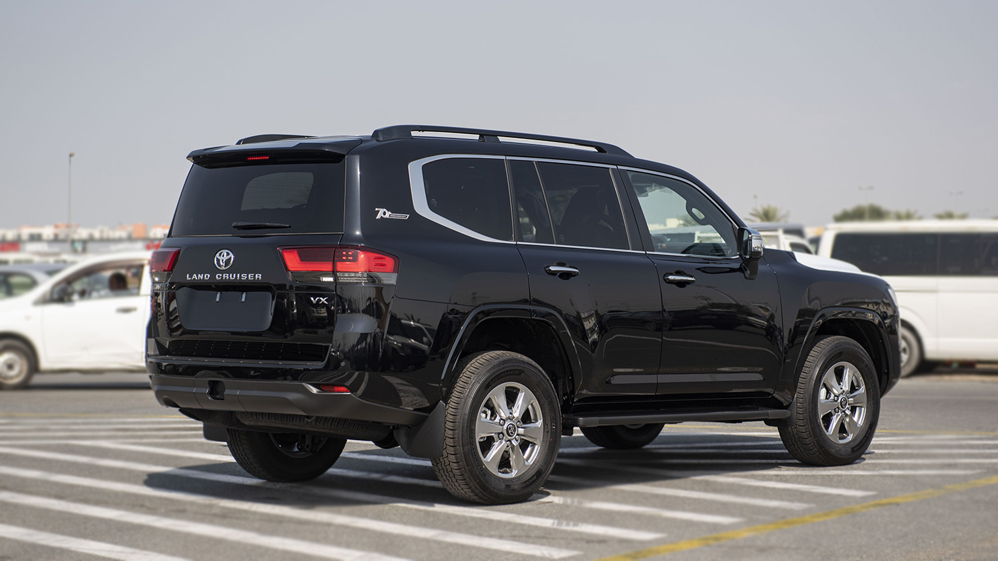 TOYOTA LAND CRUISER LC300 VX 3.5P AT