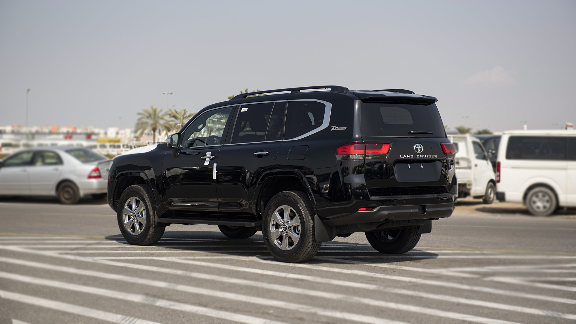 TOYOTA LAND CRUISER LC300 VX 3.5P AT