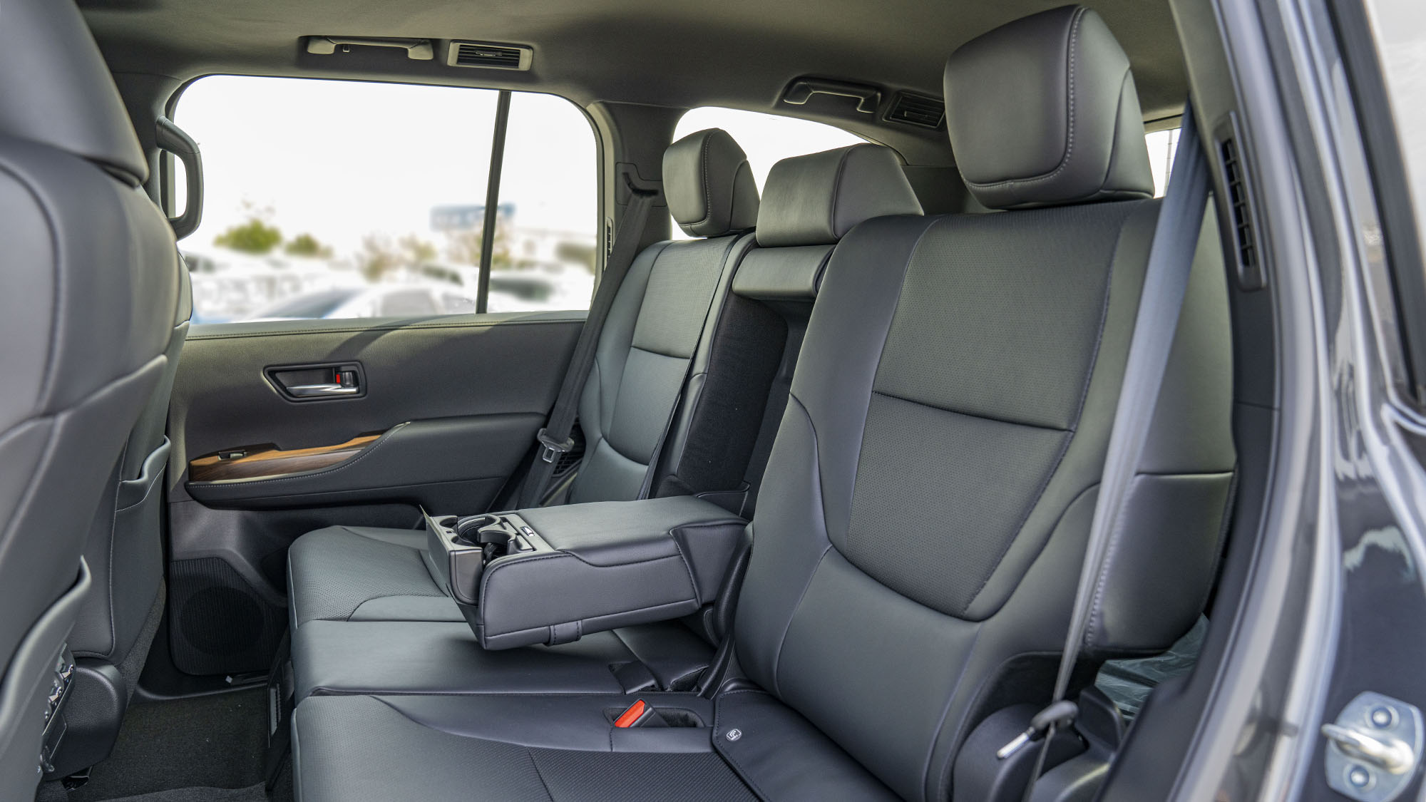 TOYOTA LAND CRUISER LC300 VX 4.0p grey