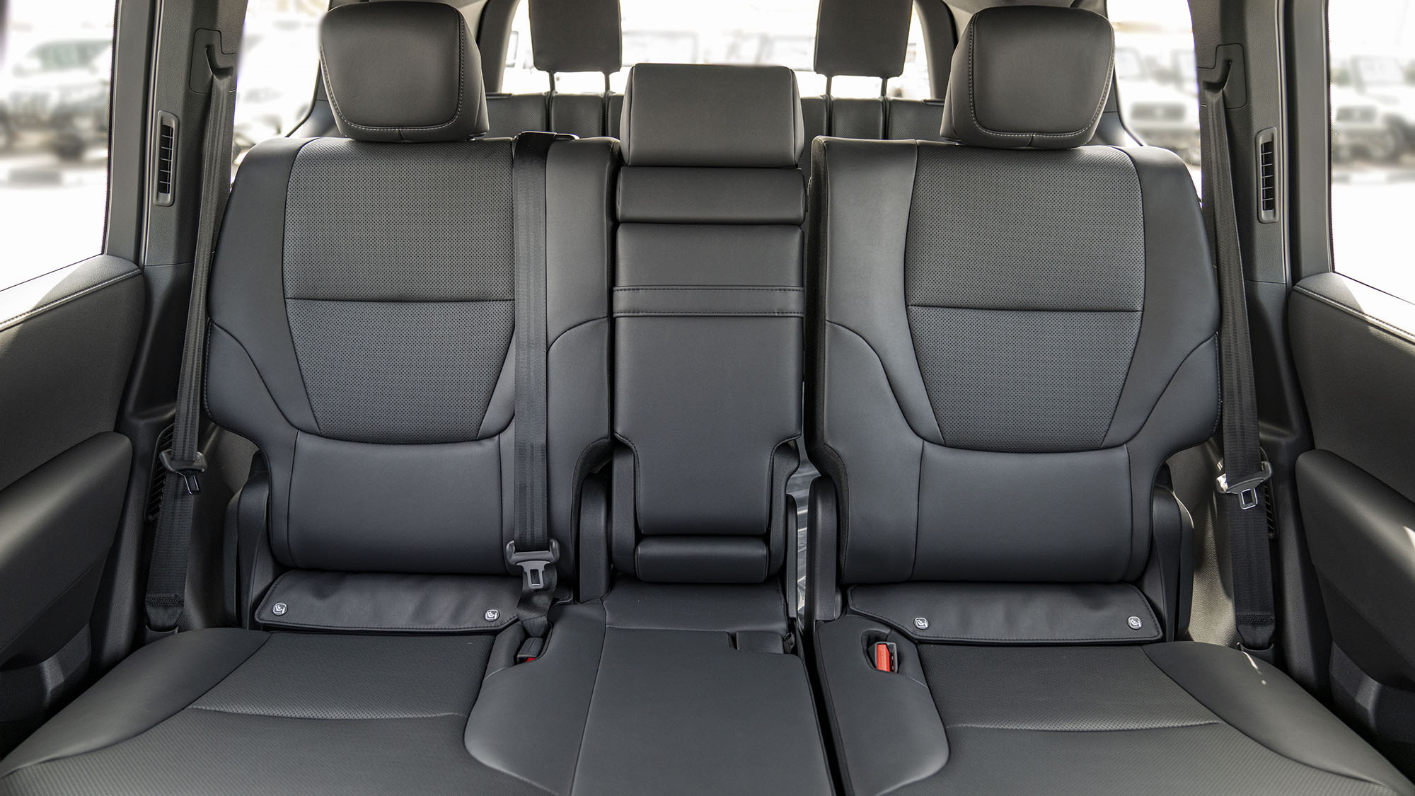 TOYOTA LAND CRUISER LC300 VX 4.0p grey
