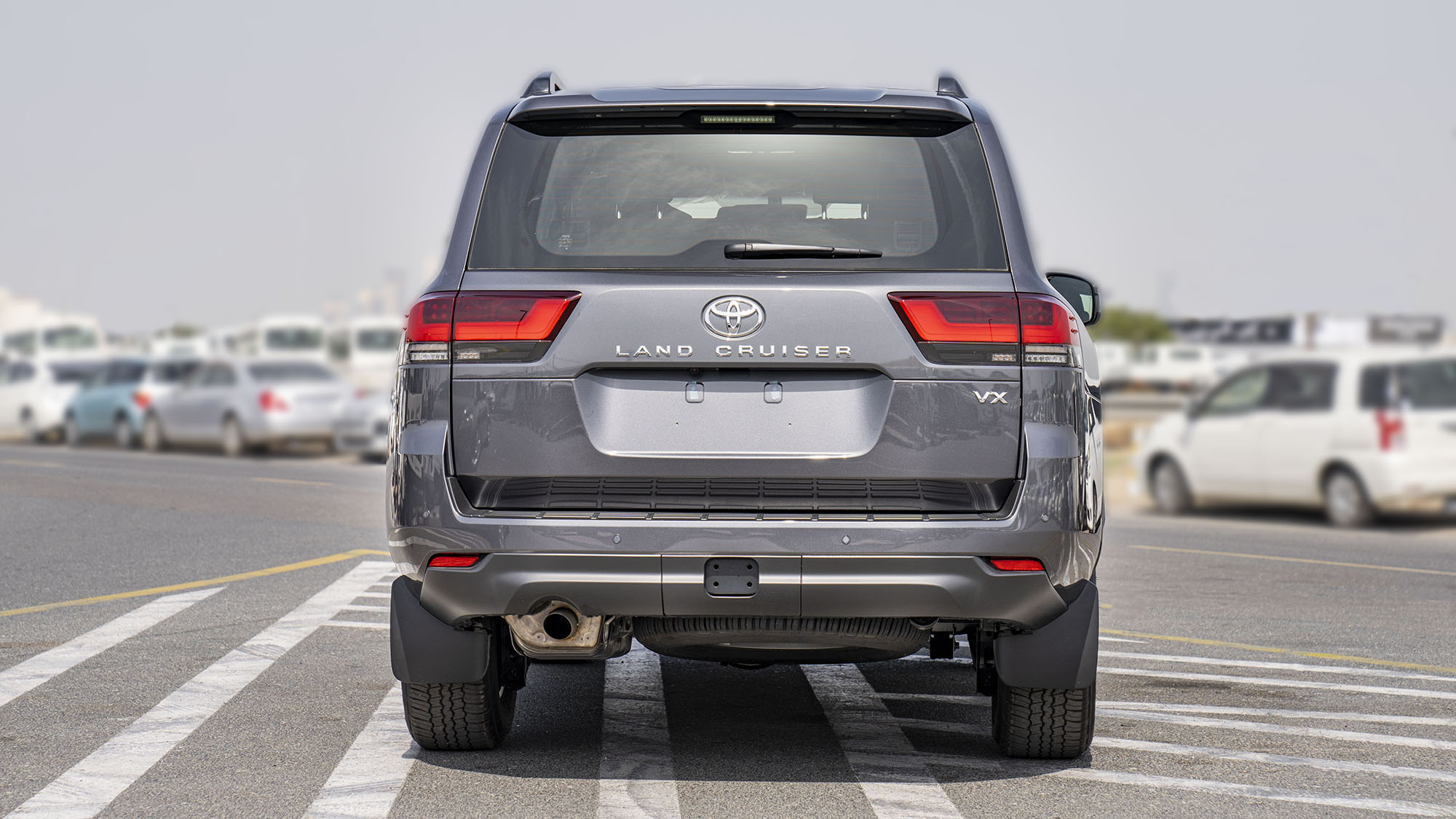 TOYOTA LAND CRUISER LC300 VX 4.0p grey
