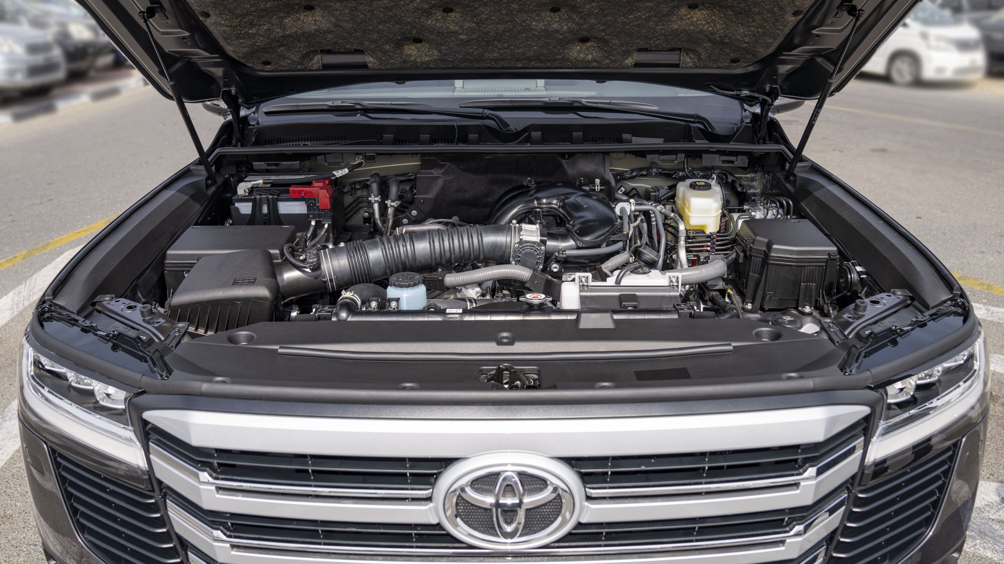 TOYOTA LAND CRUISER LC300 VX 4.0p grey