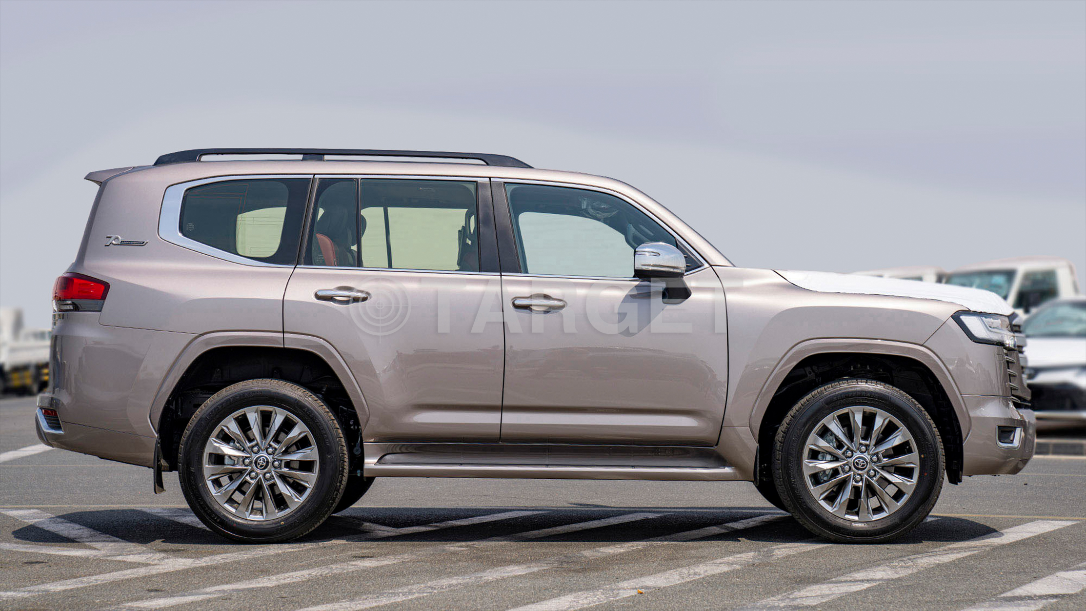 TOYOTA LAND CRUISER LC300 VXR 3.3D AT _ bronze