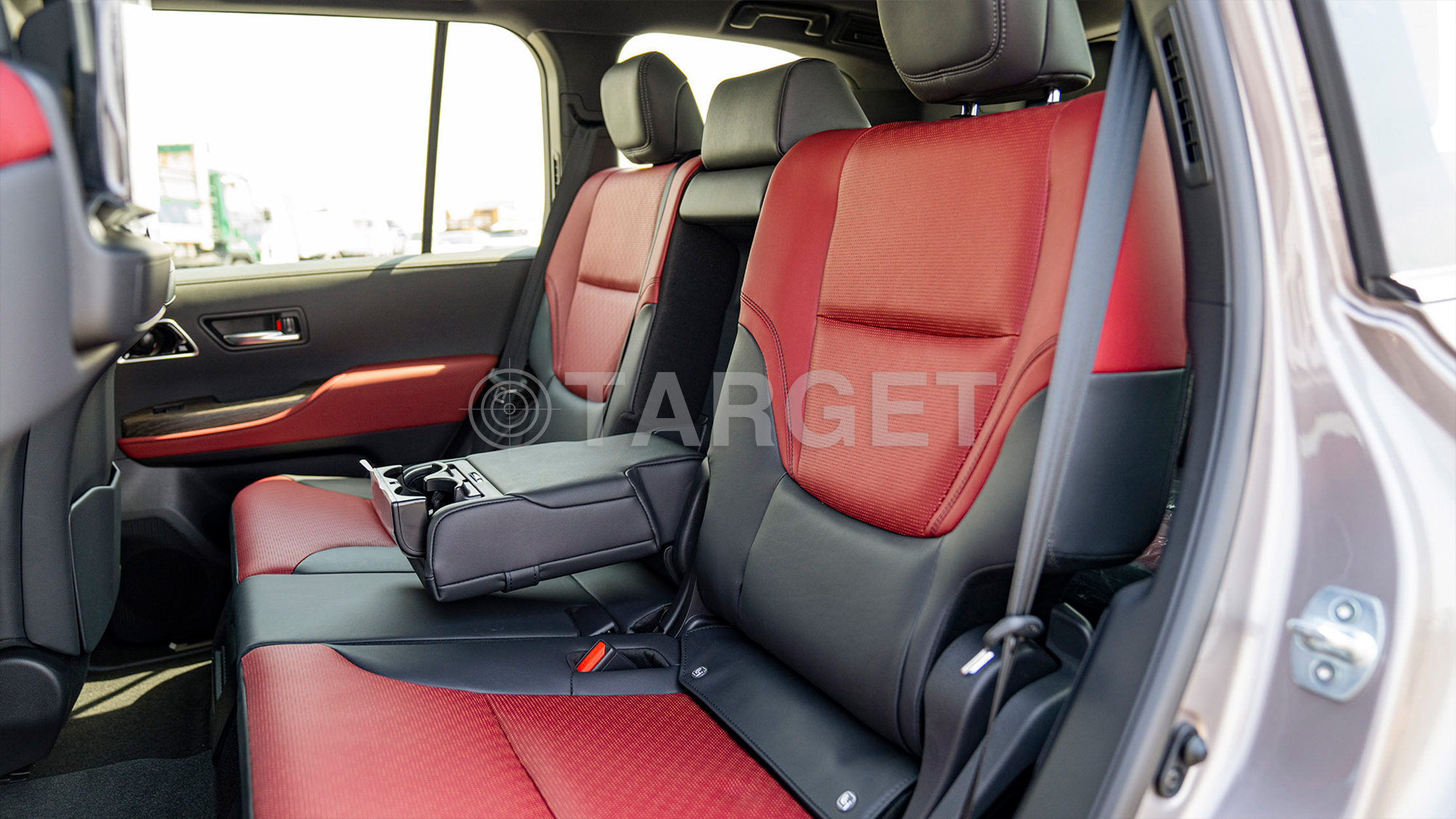 TOYOTA LAND CRUISER LC300 VXR 3.3D AT _ bronze