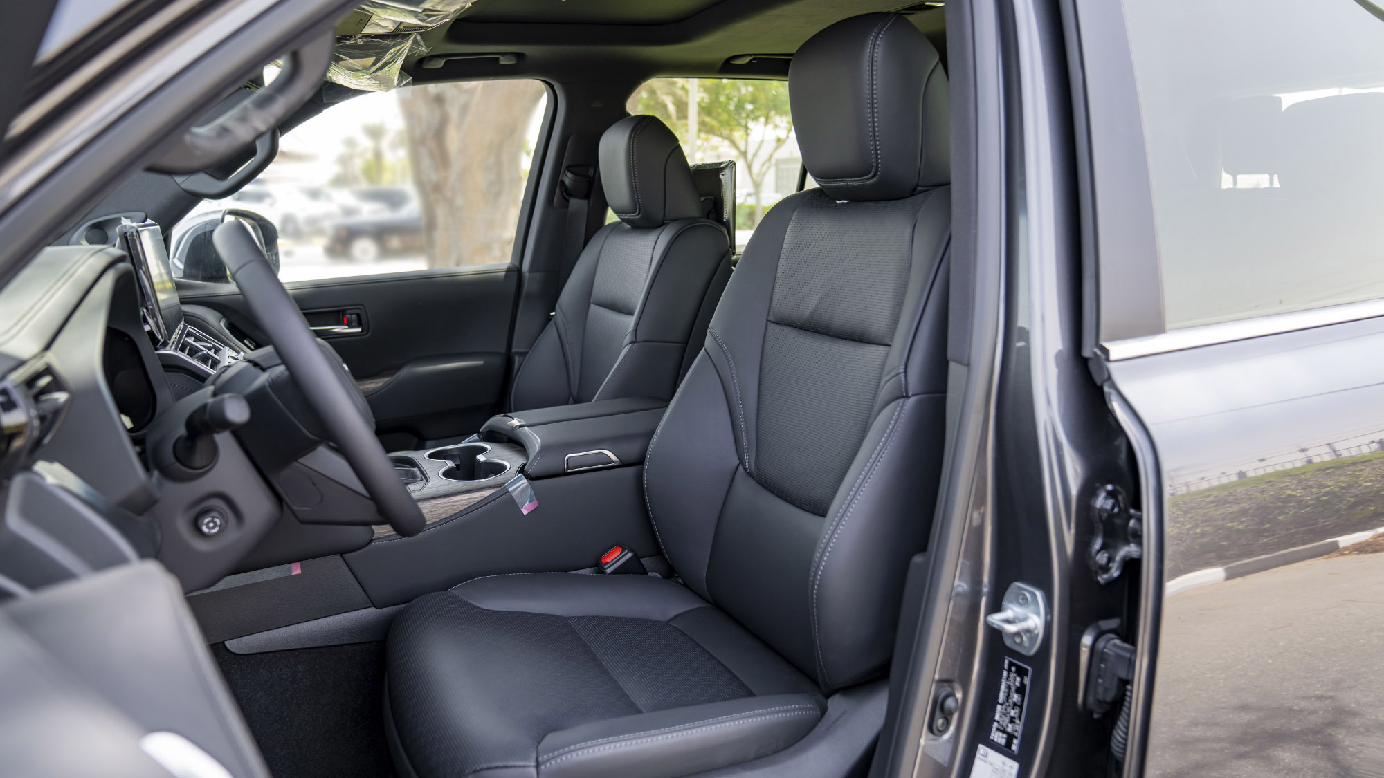 TOYOTA LAND CRUISER LC300 VXR 3.3D AT _ gray