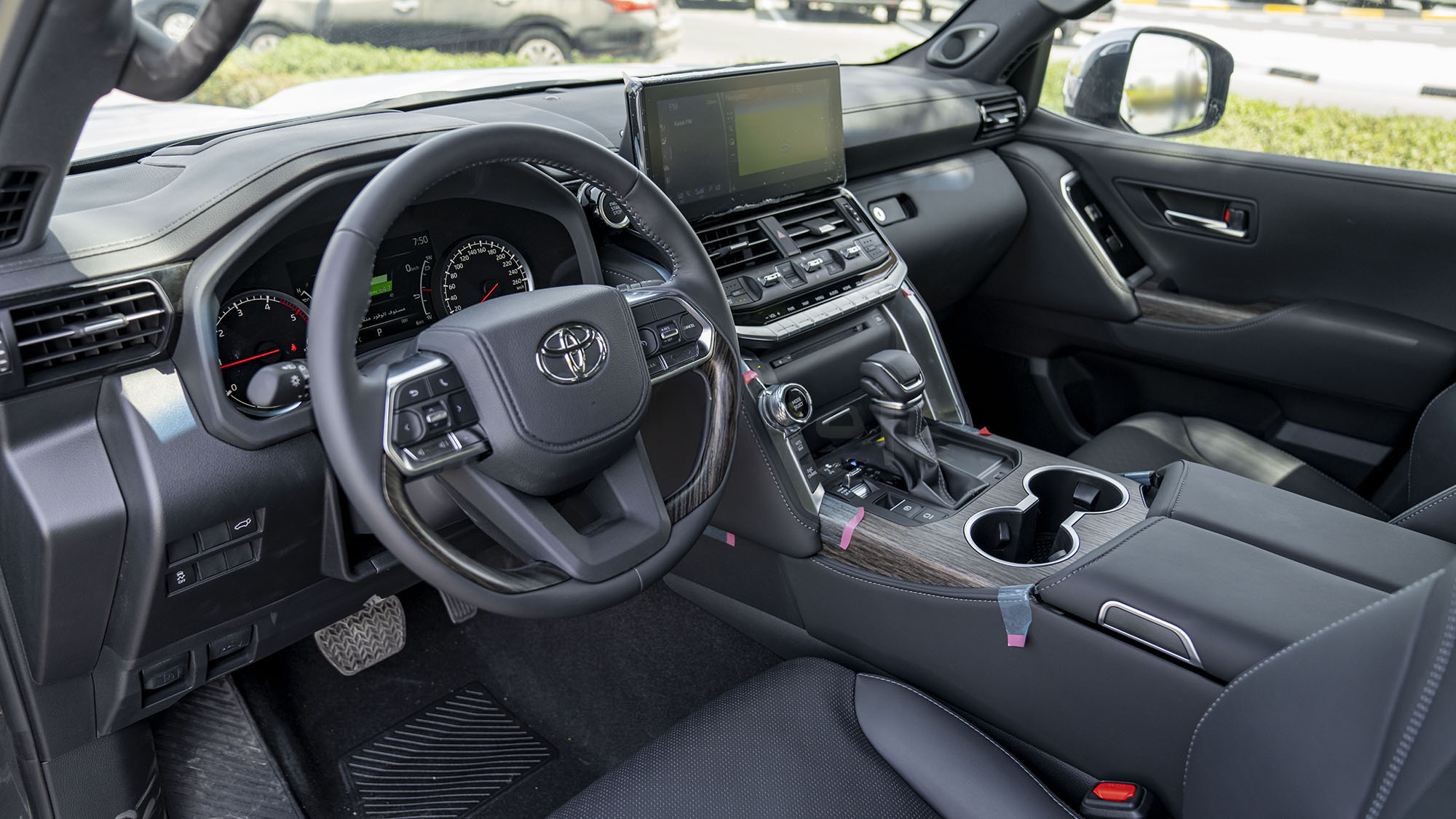 TOYOTA LAND CRUISER LC300 VXR 3.3D AT _ gray
