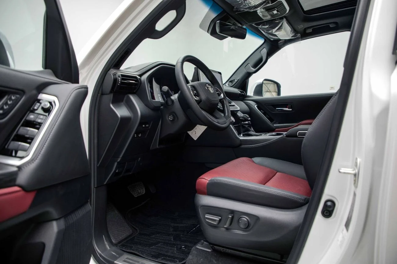 Toyota Land Cruiser LC300 VXR Z 3.3L 2025