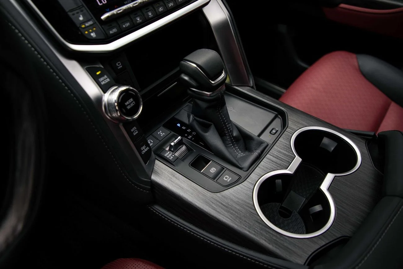 Toyota Land Cruiser LC300 VXR Z 3.3L 2025