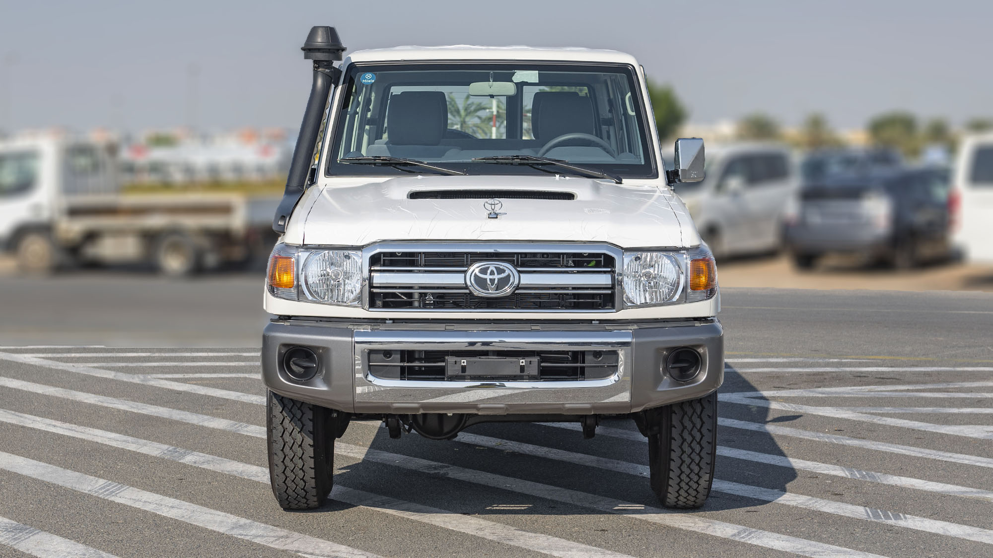TOYOTA LAND CRUISER LC76 4.5D MT
