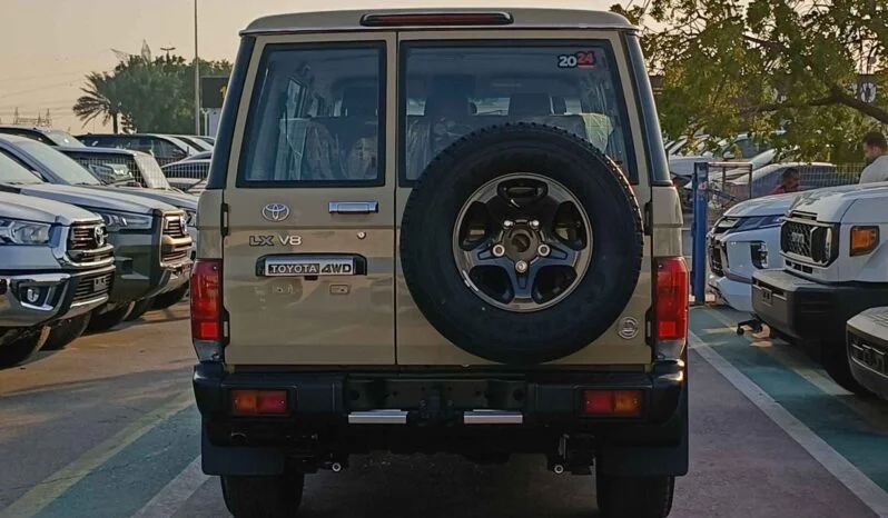 TOYOTA LAND CRUISER LC76 HARDTOP DIESEL BEIGE
