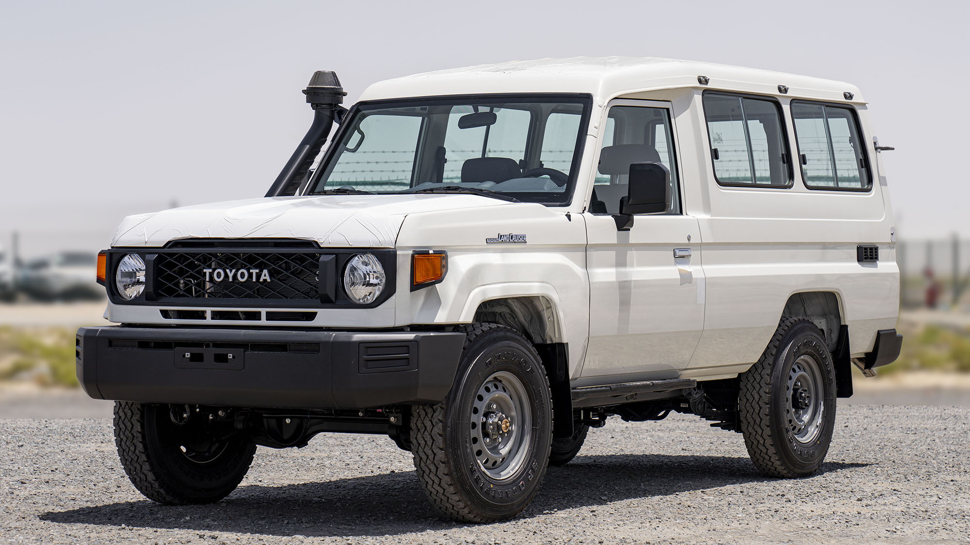 TOYOTA LAND CRUISER LC78 2.8D AT