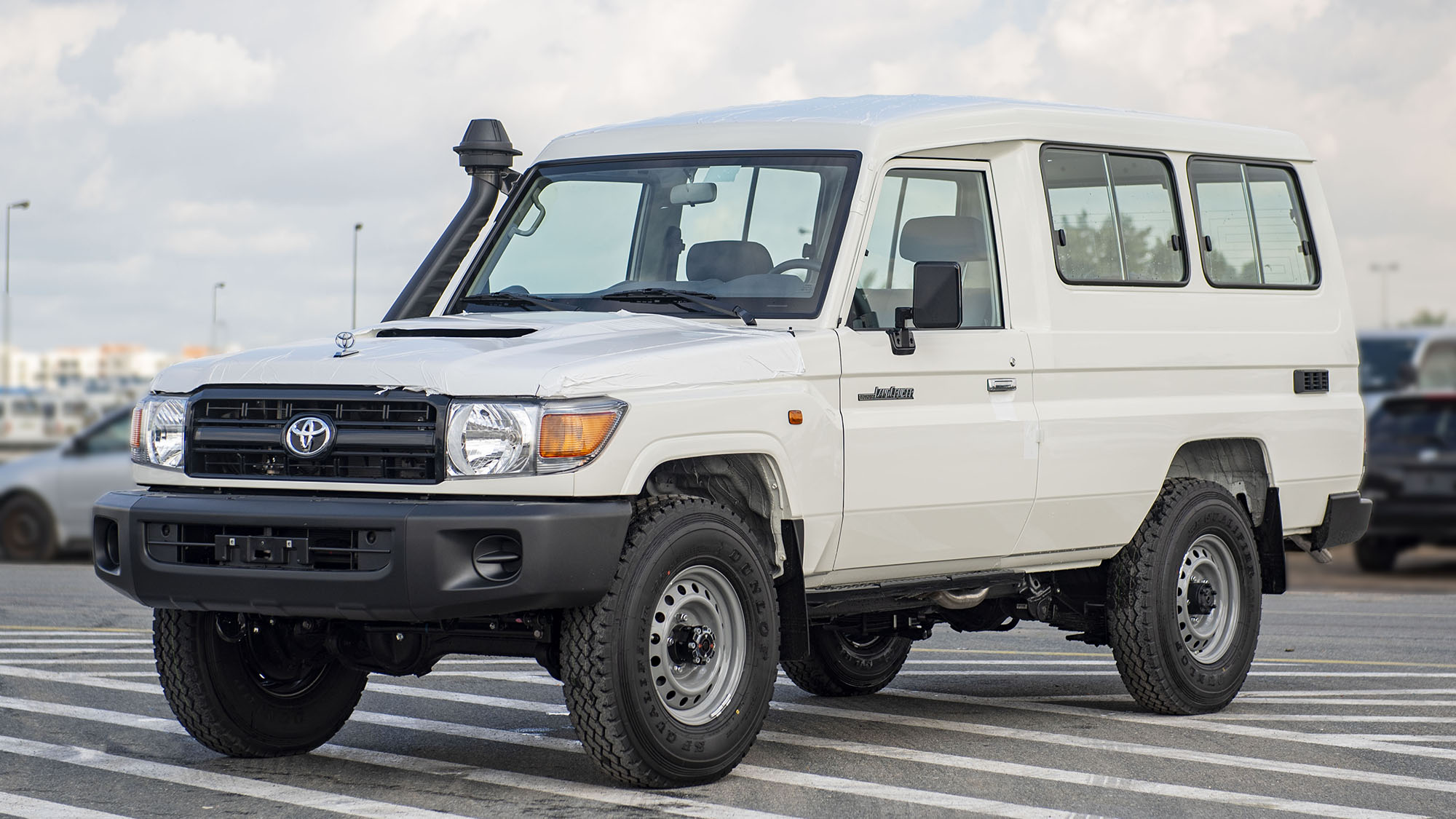 TOYOTA LAND CRUISER LC78 4.5D MT