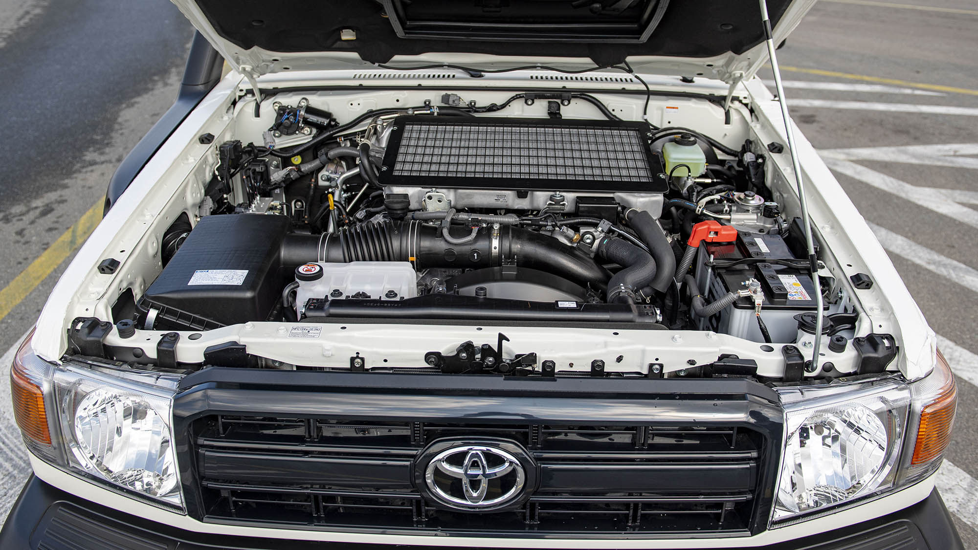 TOYOTA LAND CRUISER LC78 4.5D MT