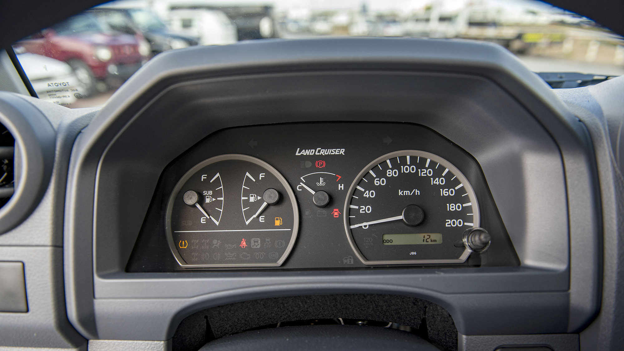 TOYOTA LAND CRUISER LC78 4.5D MT