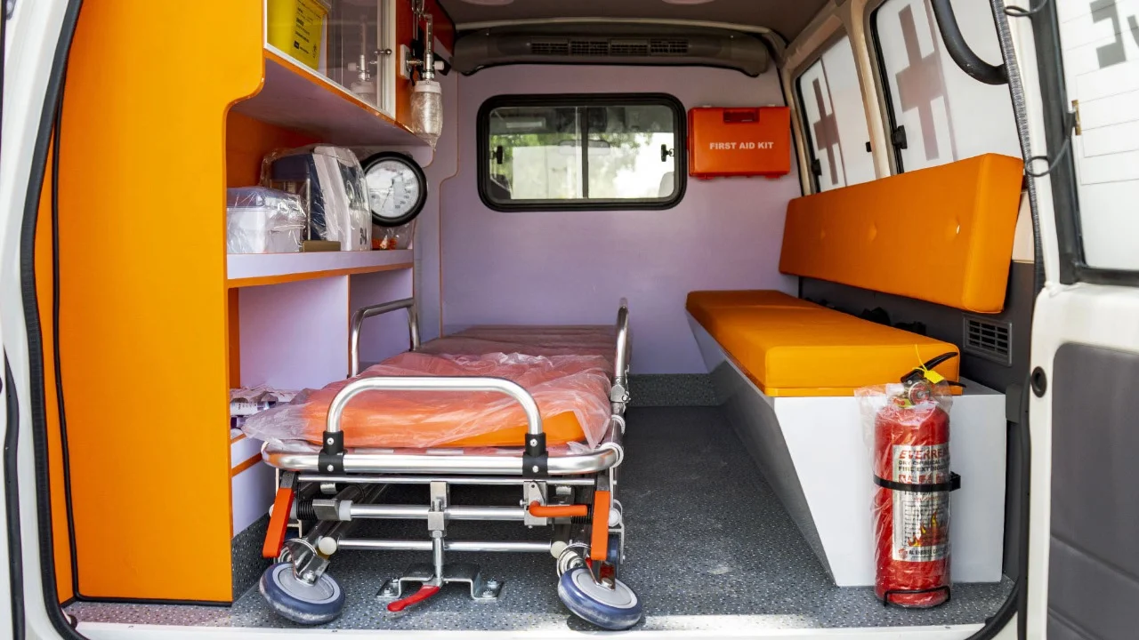 TOYOTA LAND CRUISER LC78 AMBULANCE 4.2D MT MY2025 – WHITE