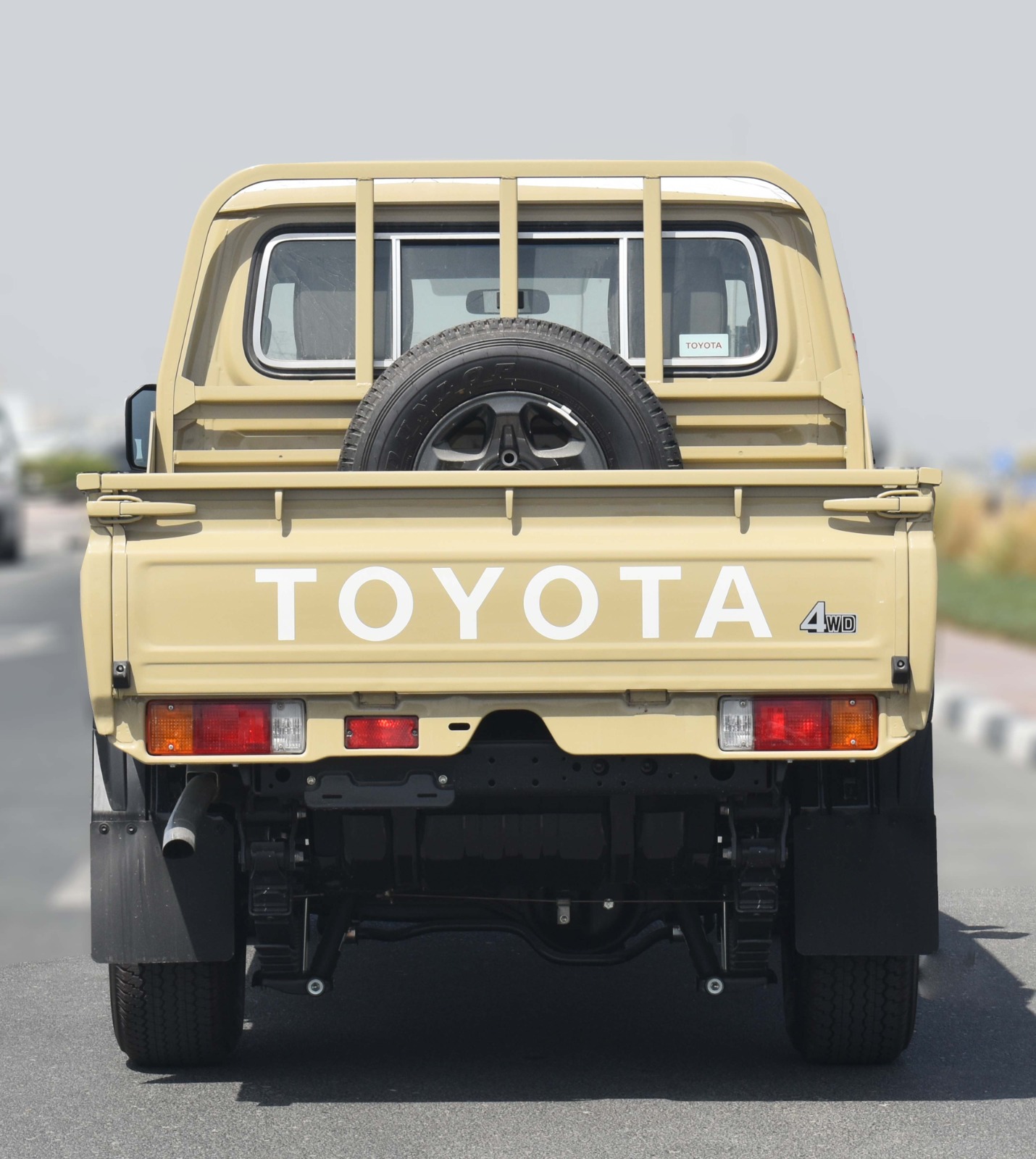 TOYOTA LAND CRUISER LC79 DC 2.8 D AT