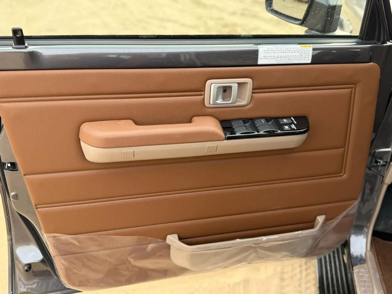 Toyota Land Cruiser LC79 DC 4.0L AT Petrol (Full Option)