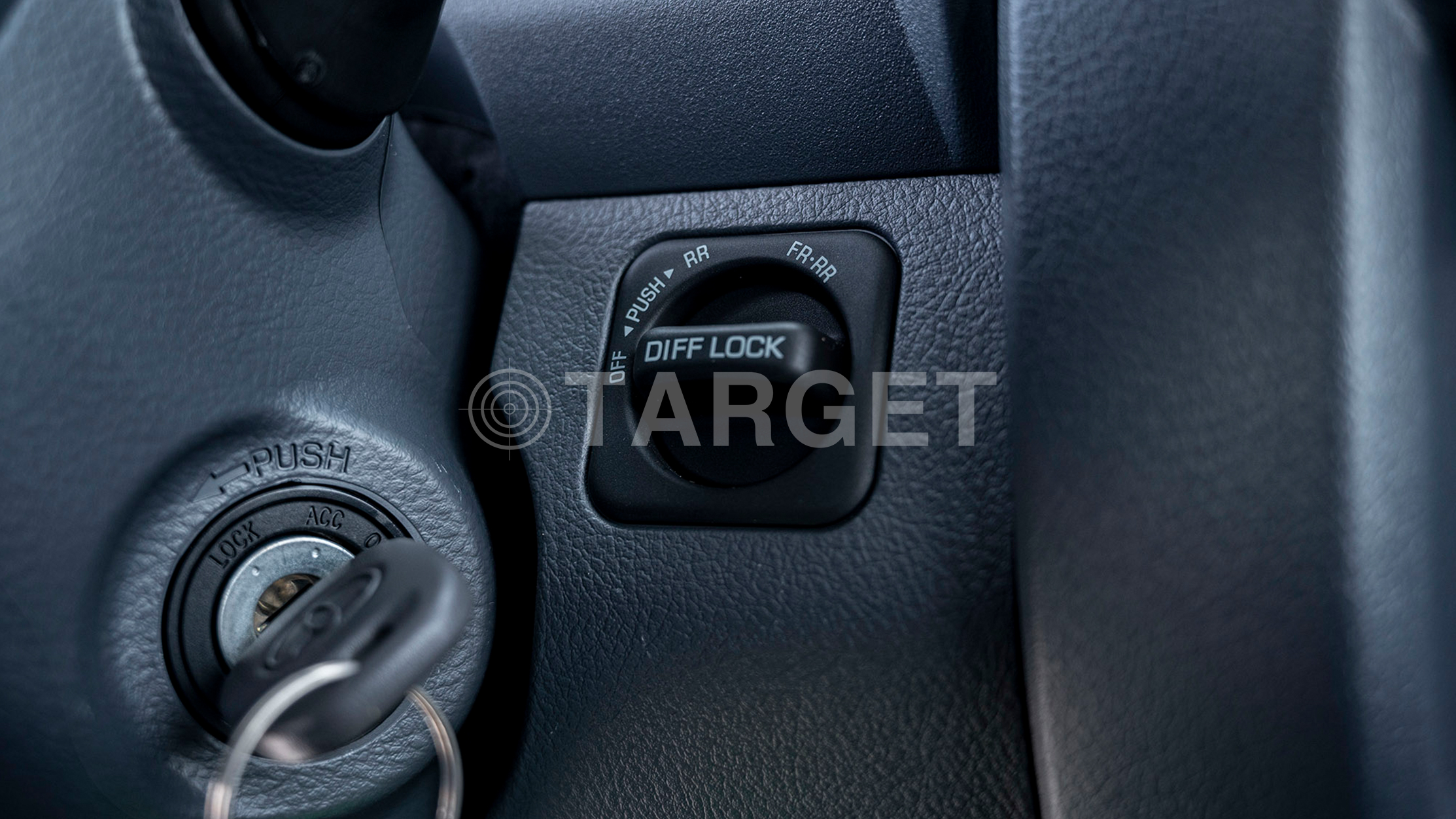 TOYOTA LAND CRUISER LC79DC 4.5D MT