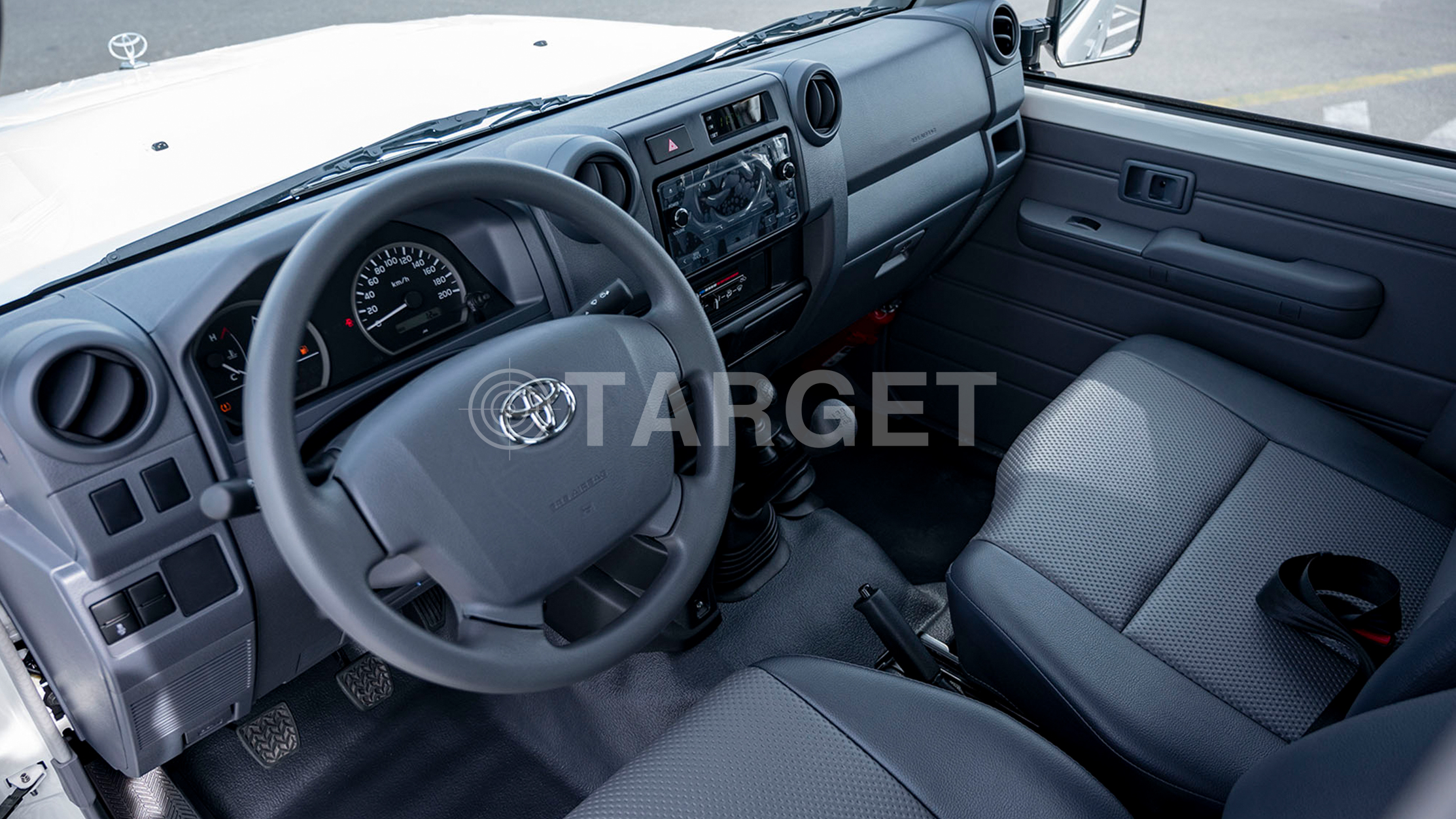TOYOTA LAND CRUISER LC79DC 4.5D MT