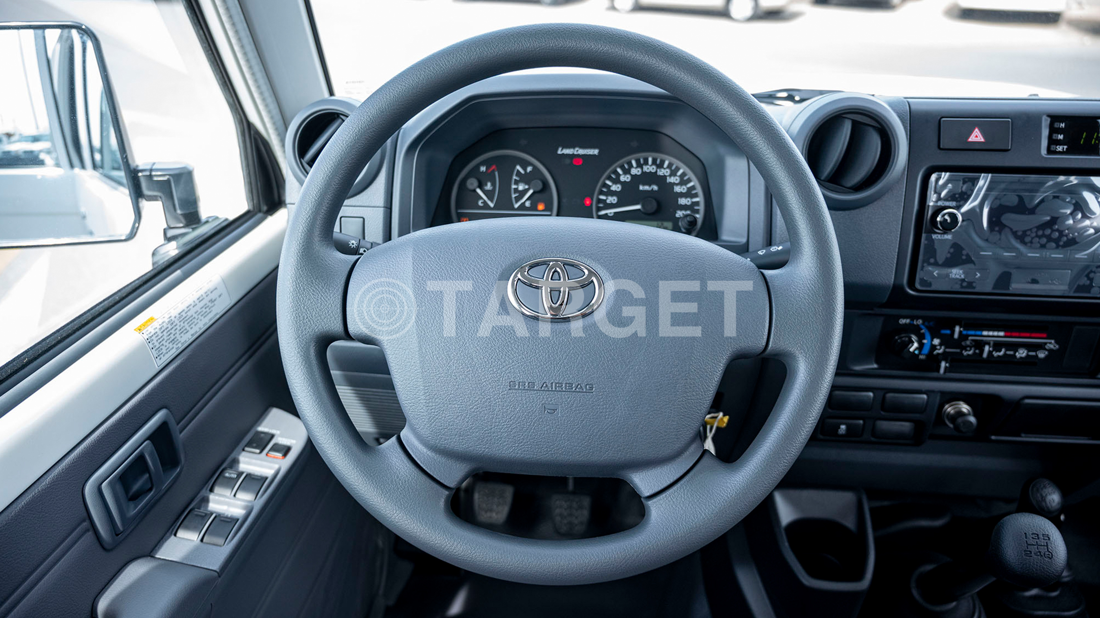 TOYOTA LAND CRUISER LC79DC 4.5D MT