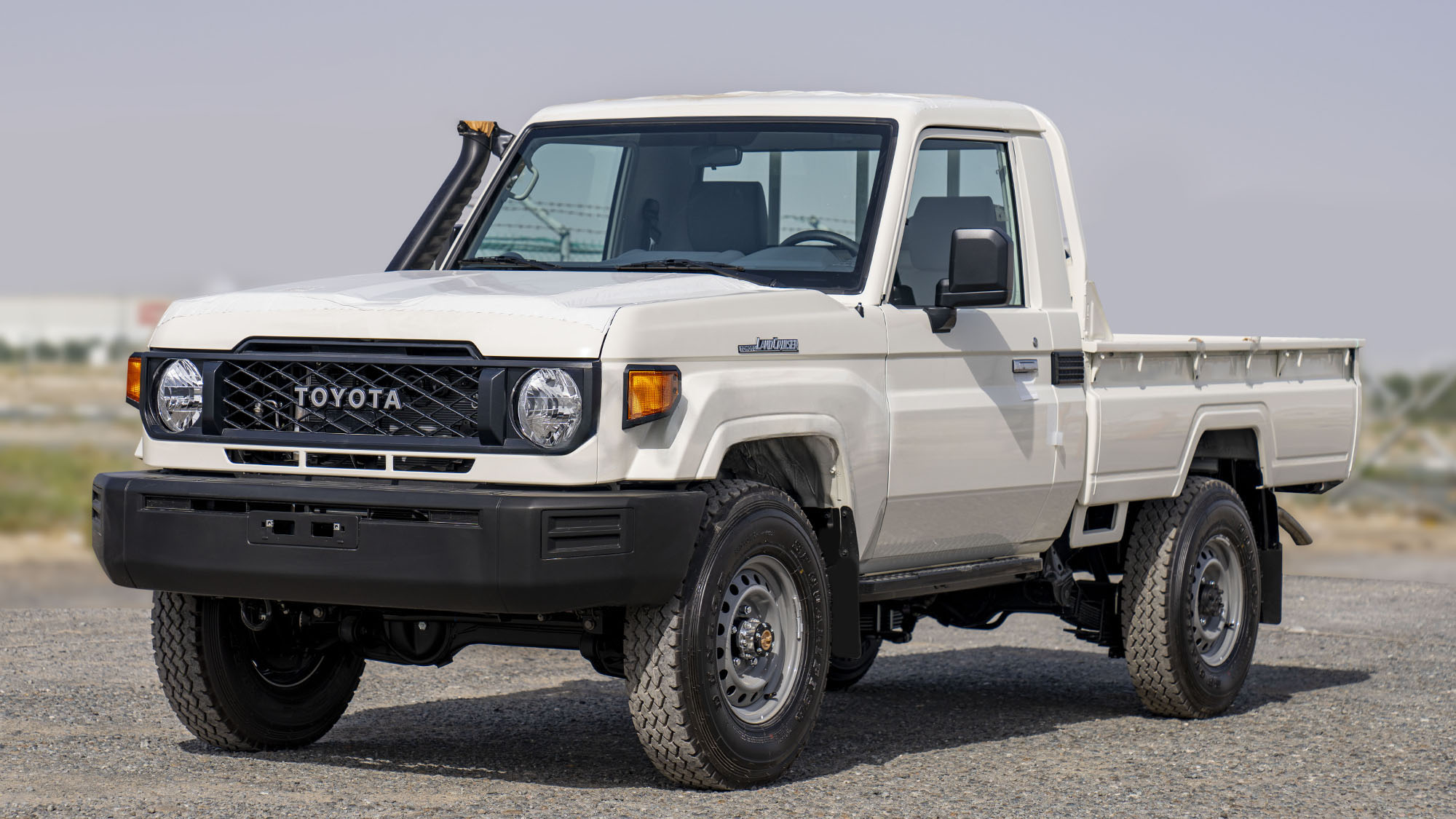 TOYOTA LAND CRUISER LC79SC 2.8D AT