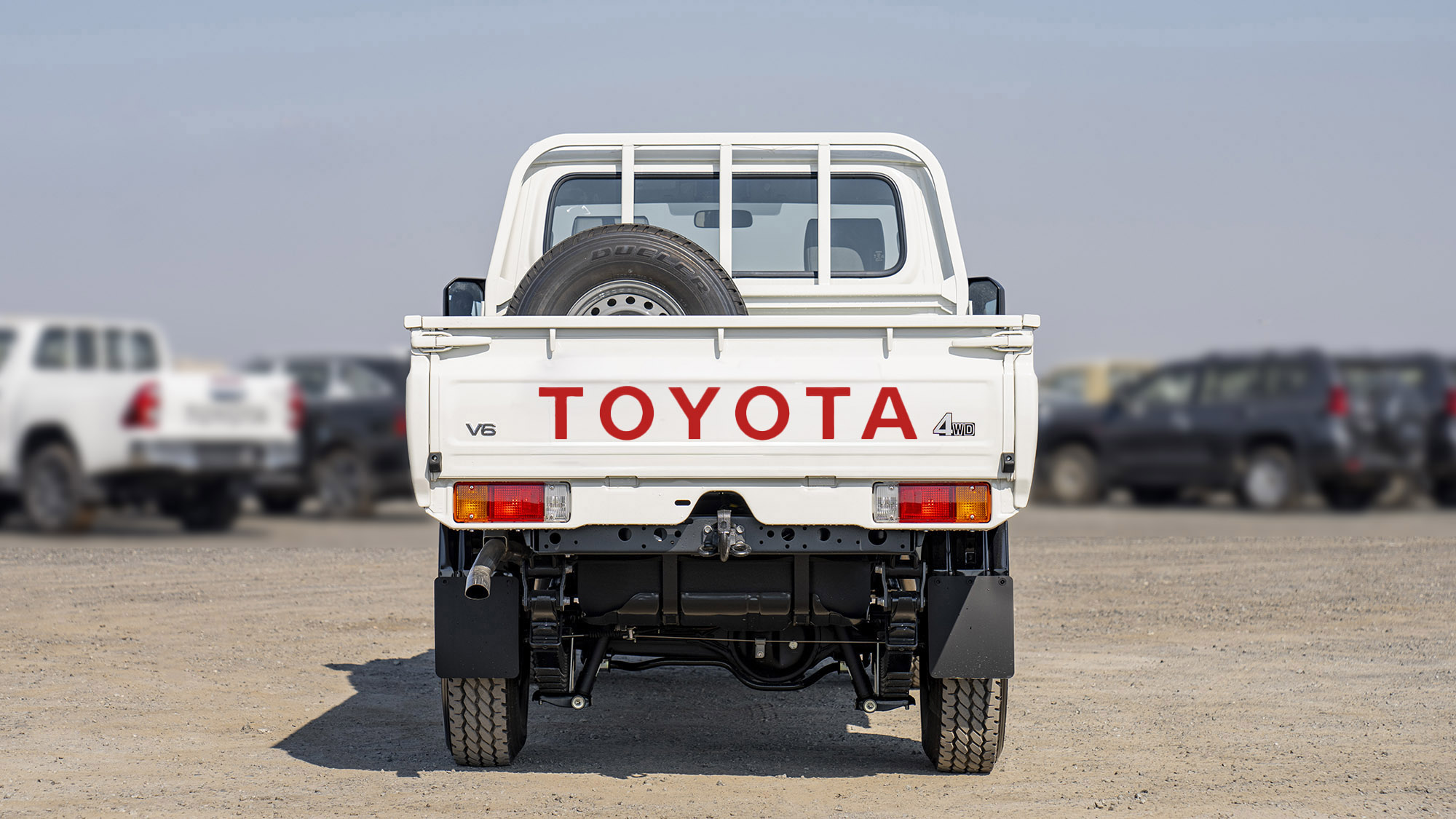 TOYOTA LAND CRUISER LC79SC 4.0P MT _ WHITE