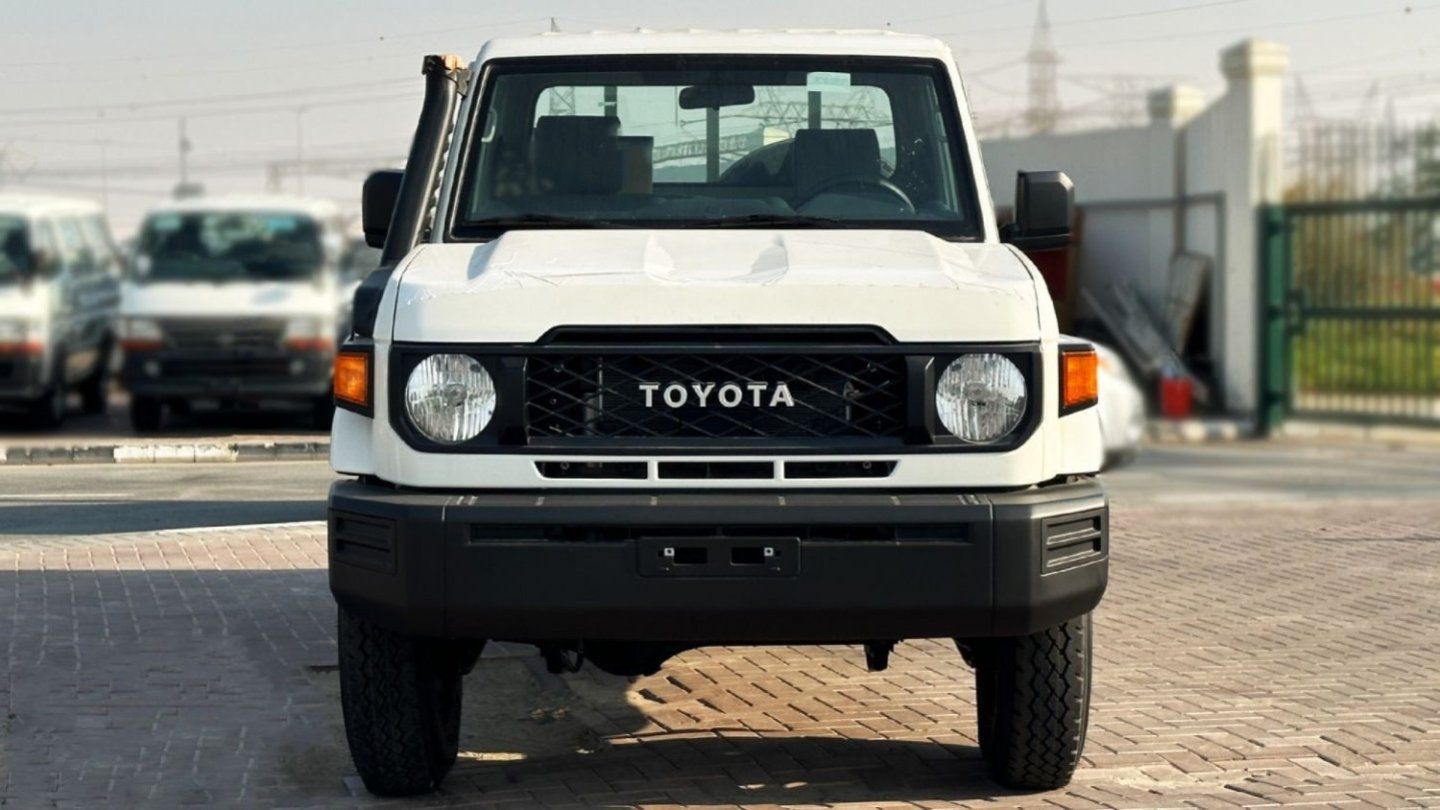 TOYOTA LAND CRUISER LC79SC 4.2D MT