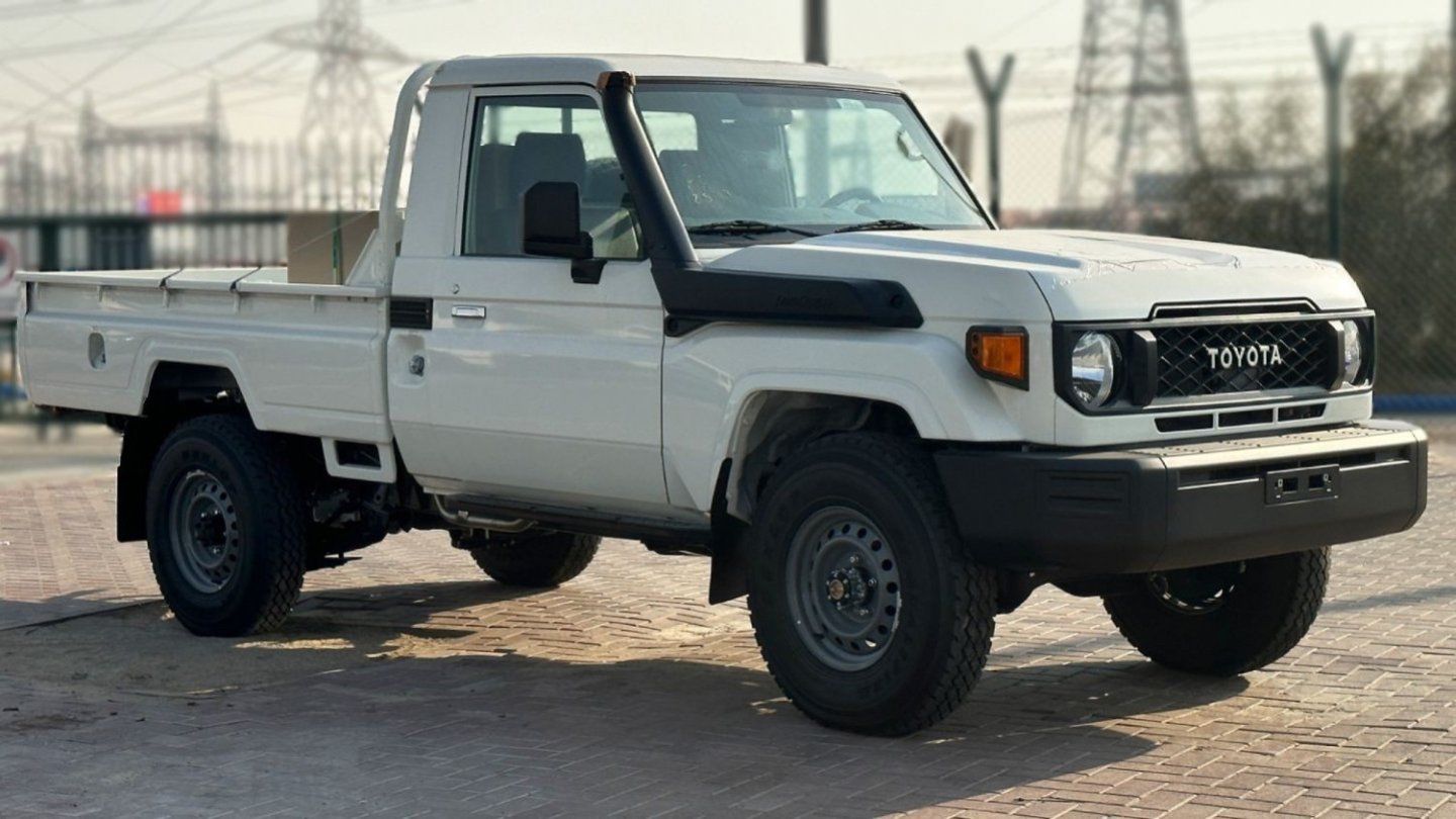 TOYOTA LAND CRUISER LC79SC 4.2D MT
