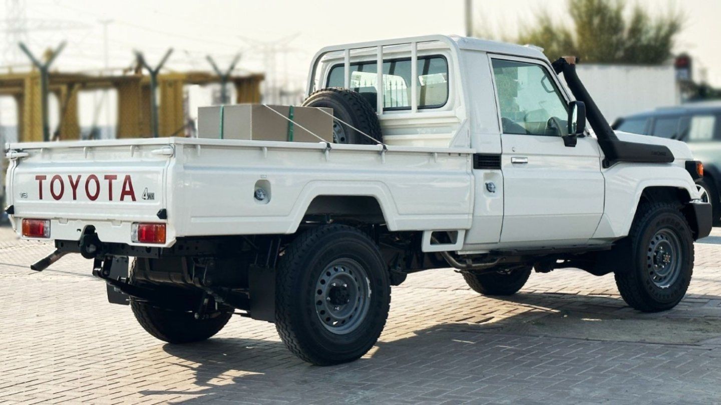 TOYOTA LAND CRUISER LC79SC 4.2D MT