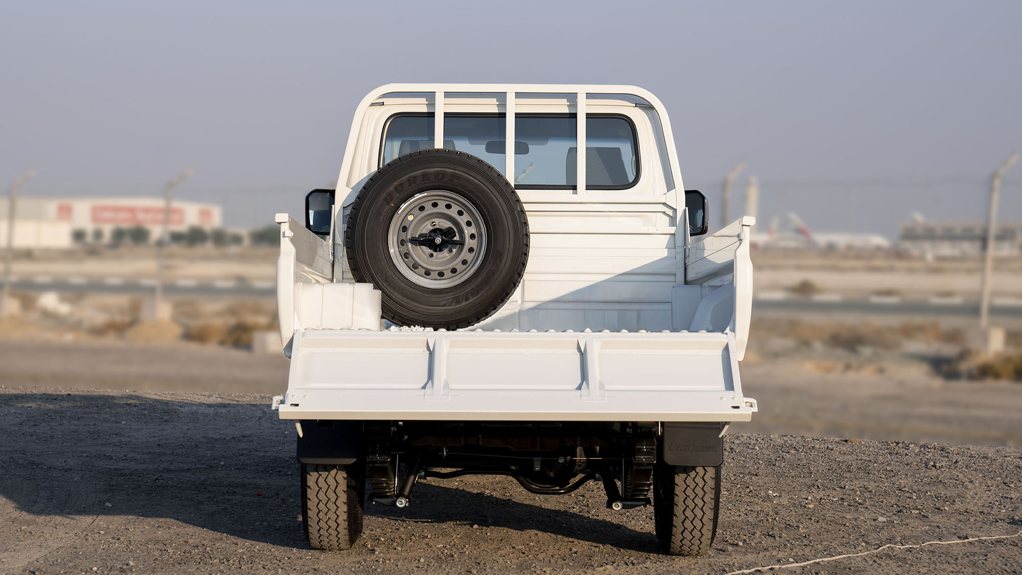 TOYOTA LAND CRUISER LC79SC 4.5D MT _ WHITE