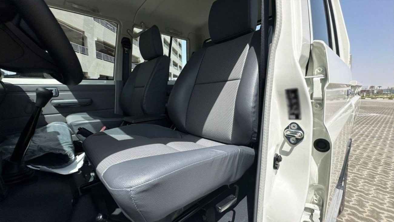 Toyota Land Cruiser Pickup LC79 4.2L D