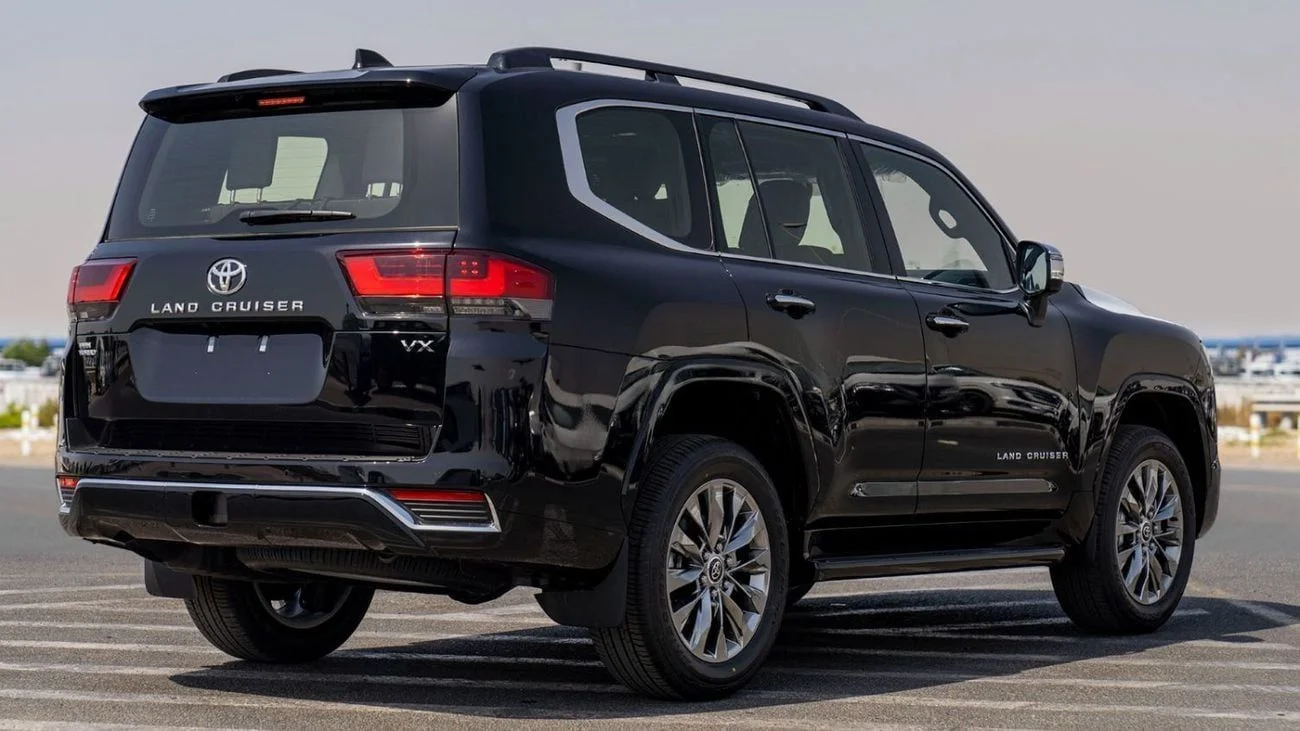 Toyota Land Cruiser vx 4.0 _ black -2026