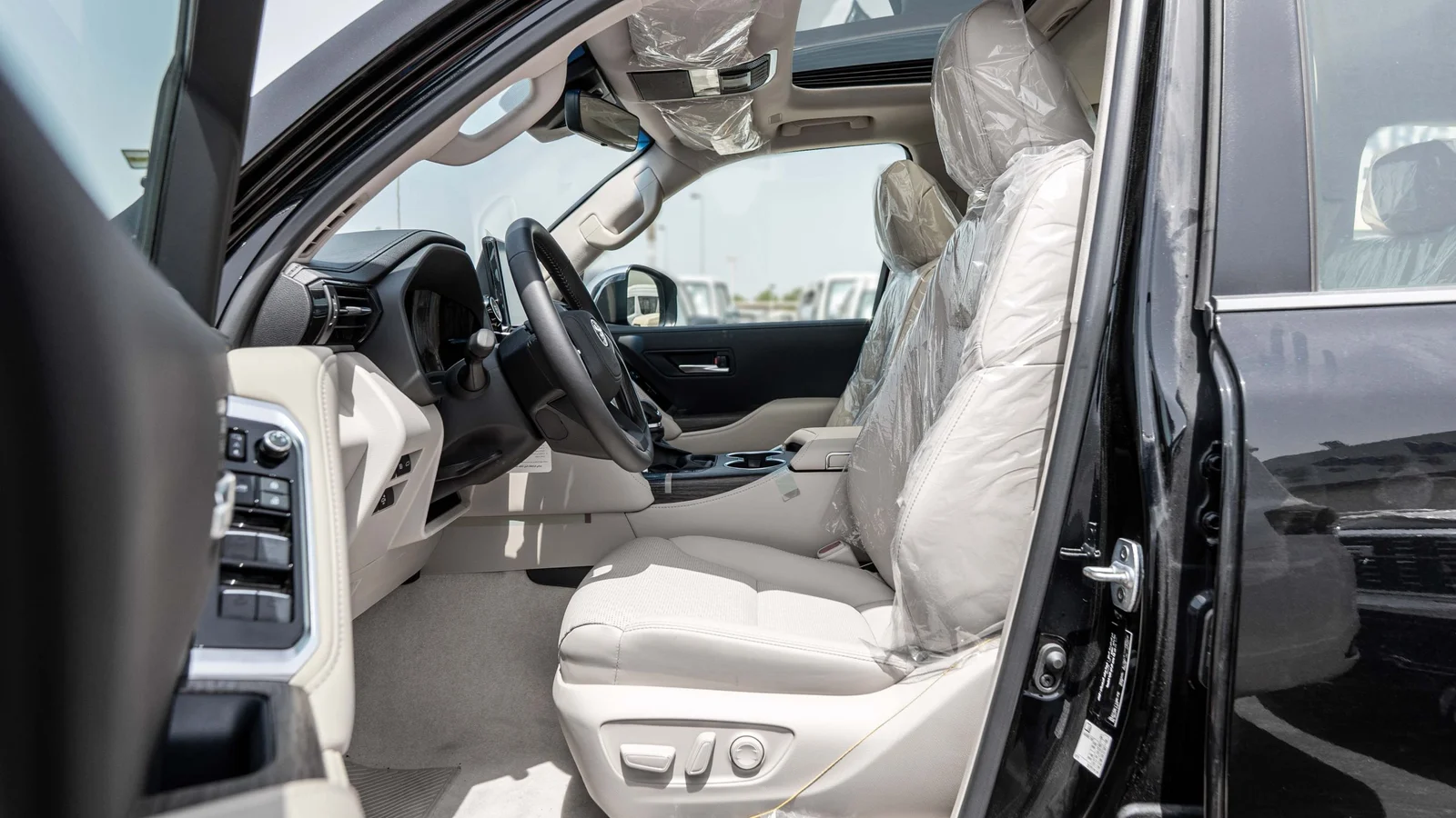 Toyota Land Cruiser VX 4.0L AT Petrol 2025: