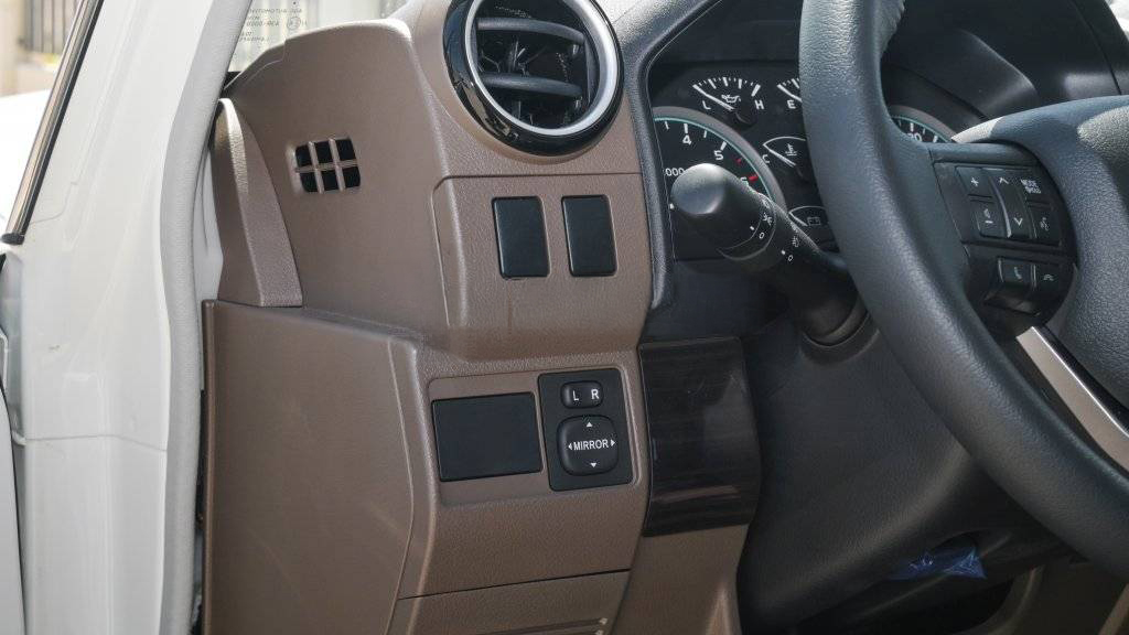 TOYOTA LC PU SINGLE CABIN LX – 4.0L PETROL ,AT