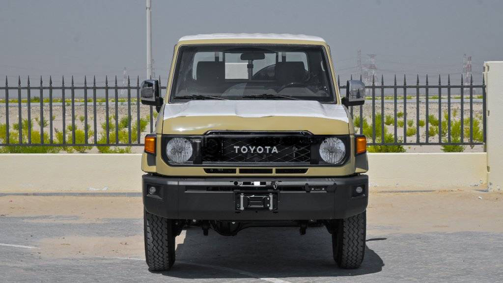 TOYOTA LC PU SINGLE CABIN LX-G ,4.0L PETROL ,AT