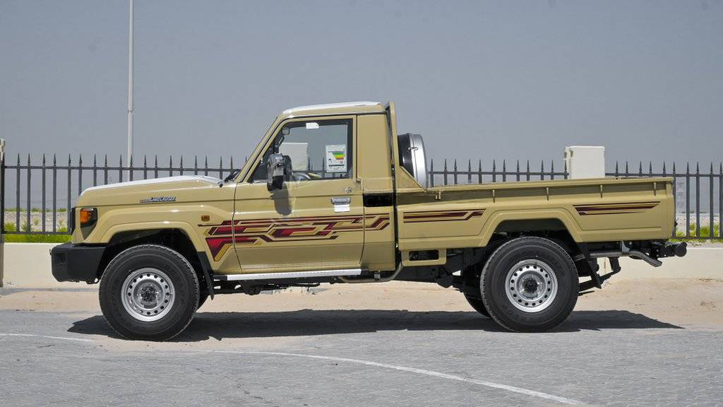 TOYOTA LC PU SINGLE CABIN LX-G ,4.0L PETROL ,AT