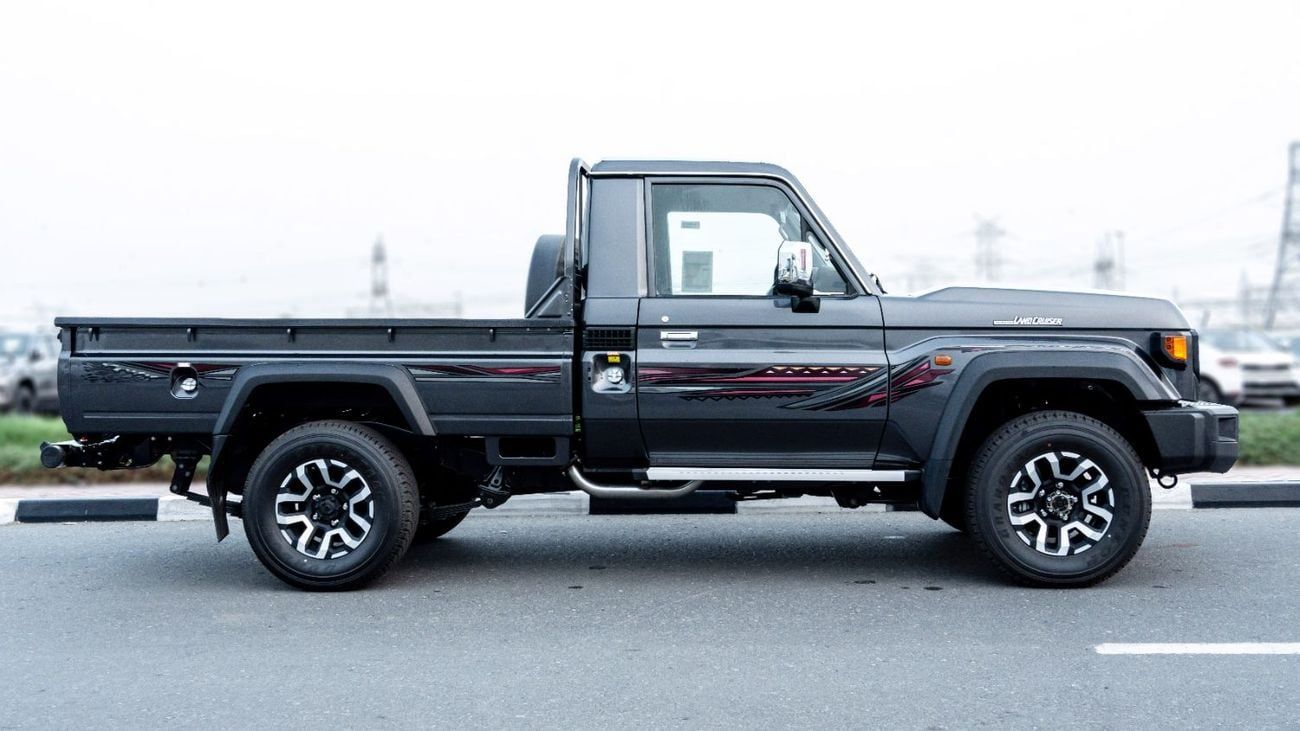 Toyota LC79 2.8L AT Diesel Full Option (Grey-Brown) 2026