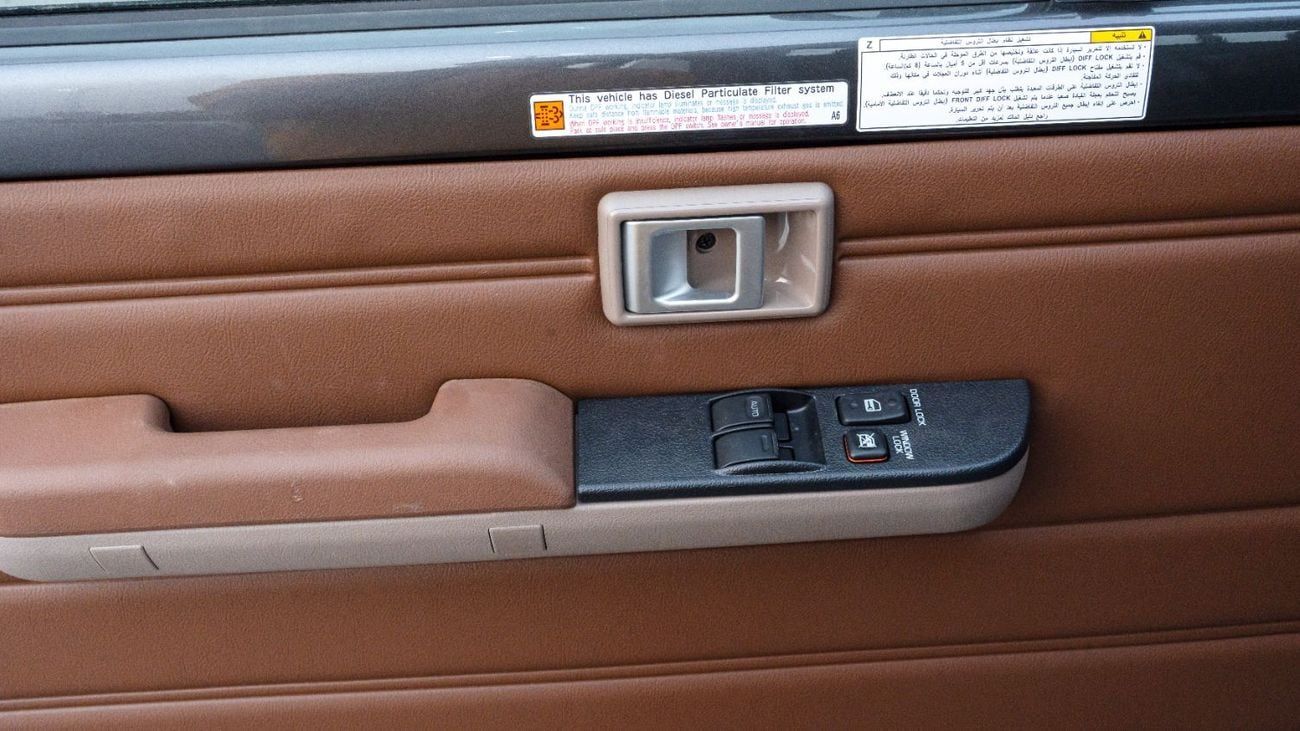 Toyota LC79 2.8L AT Diesel Full Option (Grey-Brown) 2026