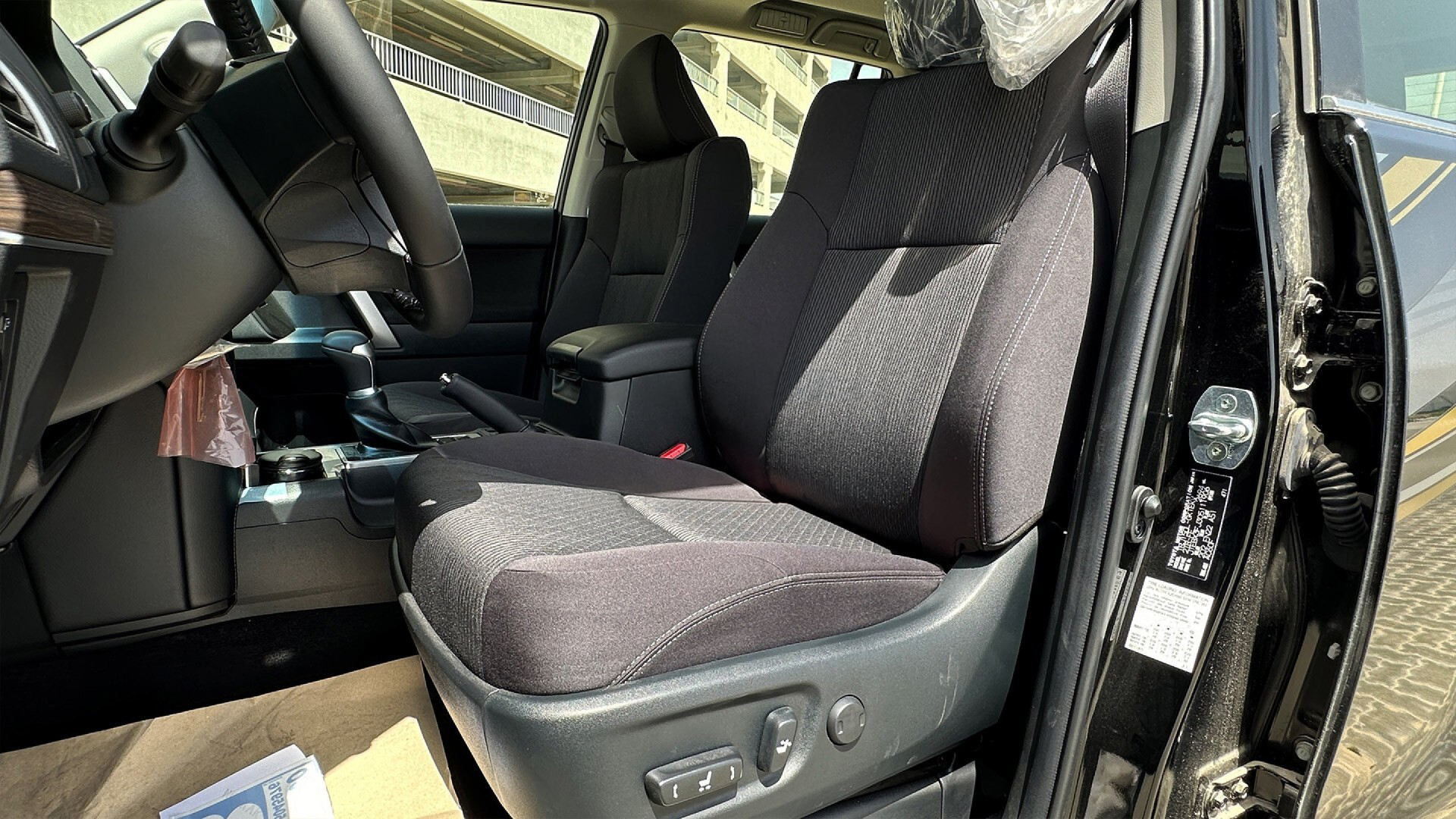 TOYOTA PRADO 2.7L MID S-UP VX AT
