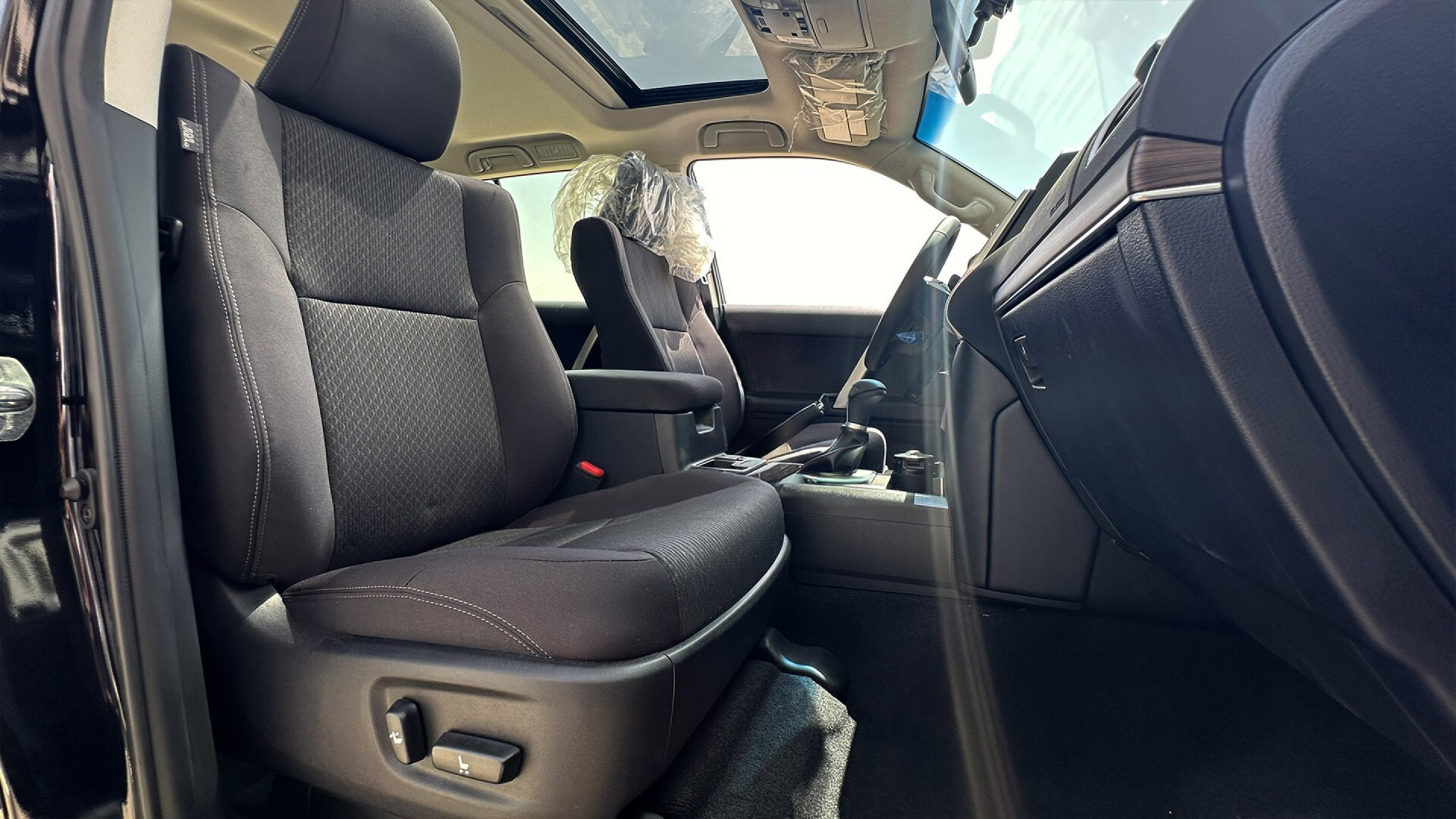 TOYOTA PRADO 2.7L MID S-UP VX AT