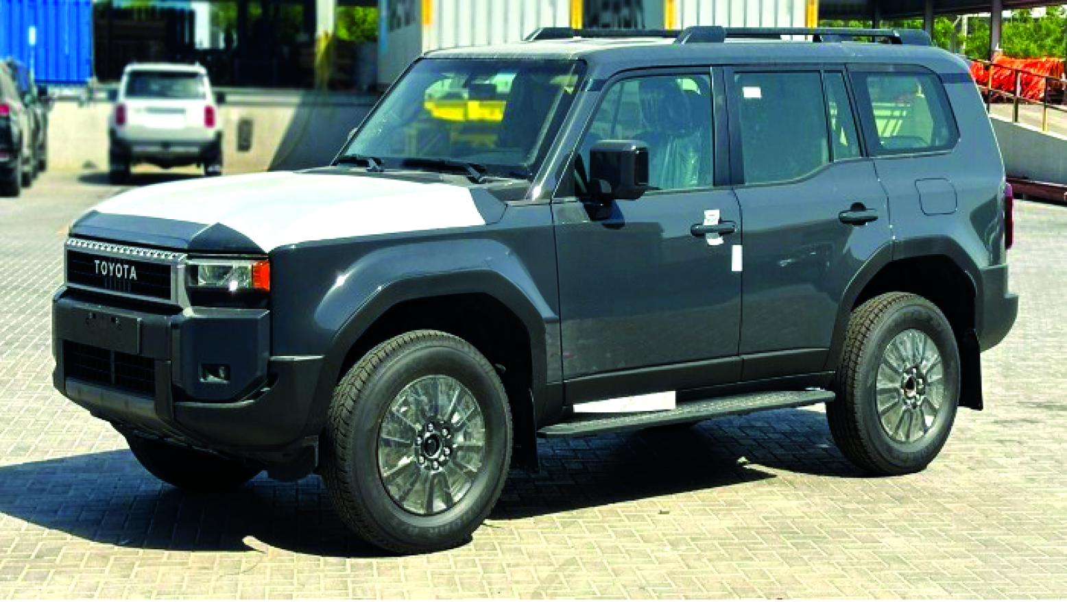 Toyota Prado 2.7L Petrol Limited 6AT