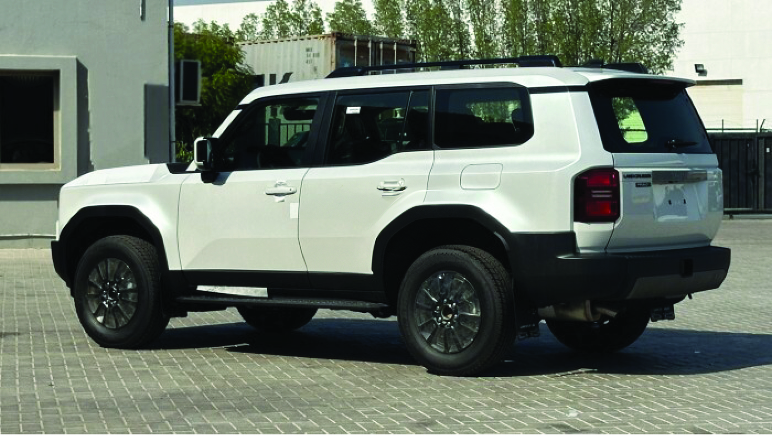 Toyota Prado 2.7L Petrol Limited 6AT