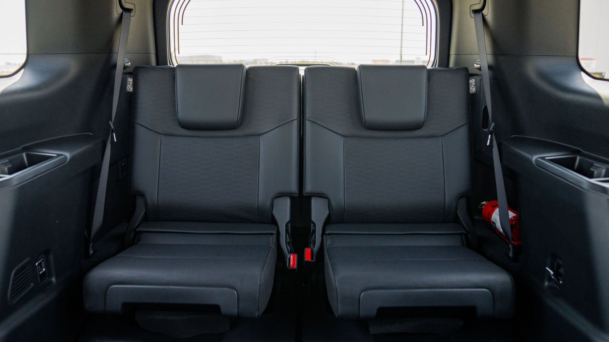 TOYOTA PRADO 250 2.8D AT FIRST EDITION _ WHITE