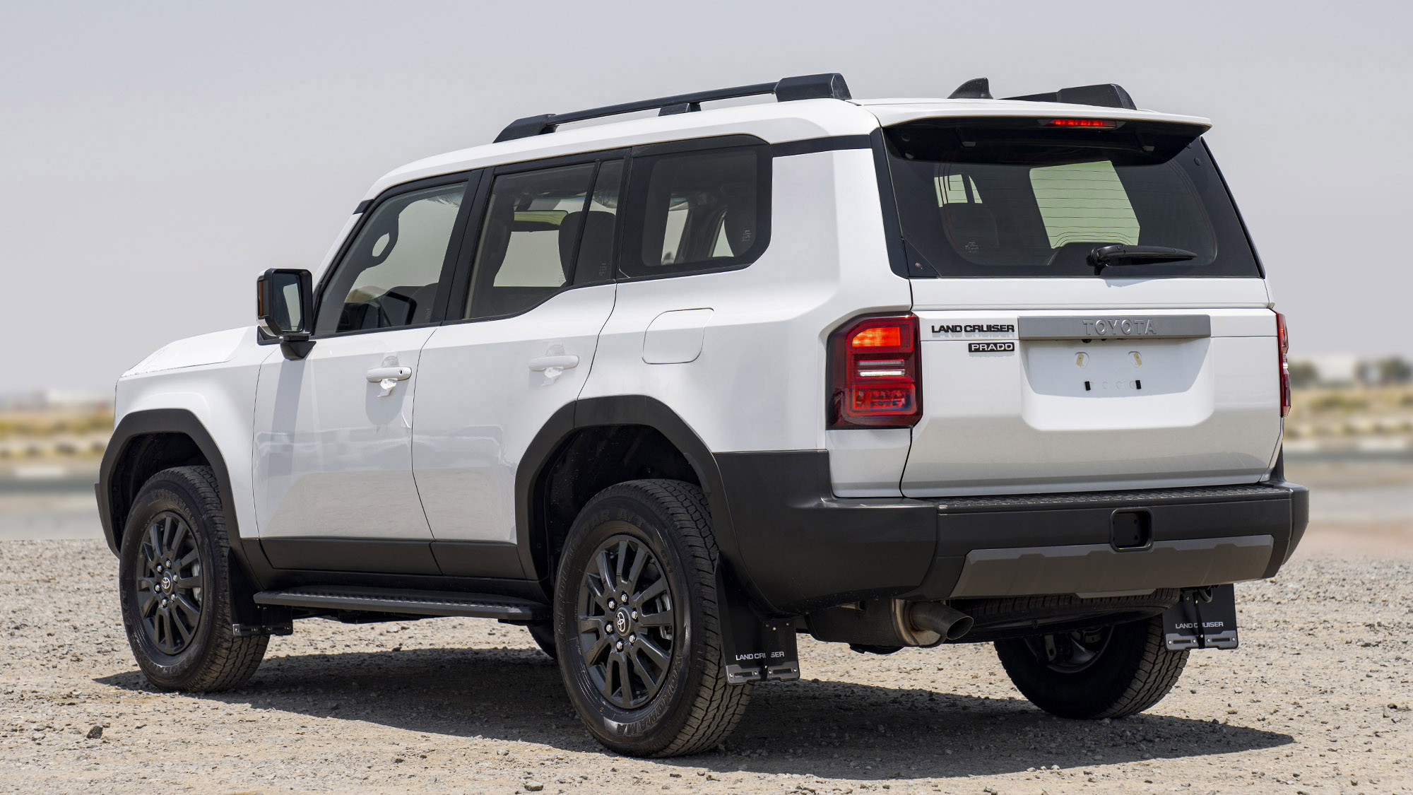 TOYOTA PRADO 250 TXL 2.7P AT LIMITED _VWHITE