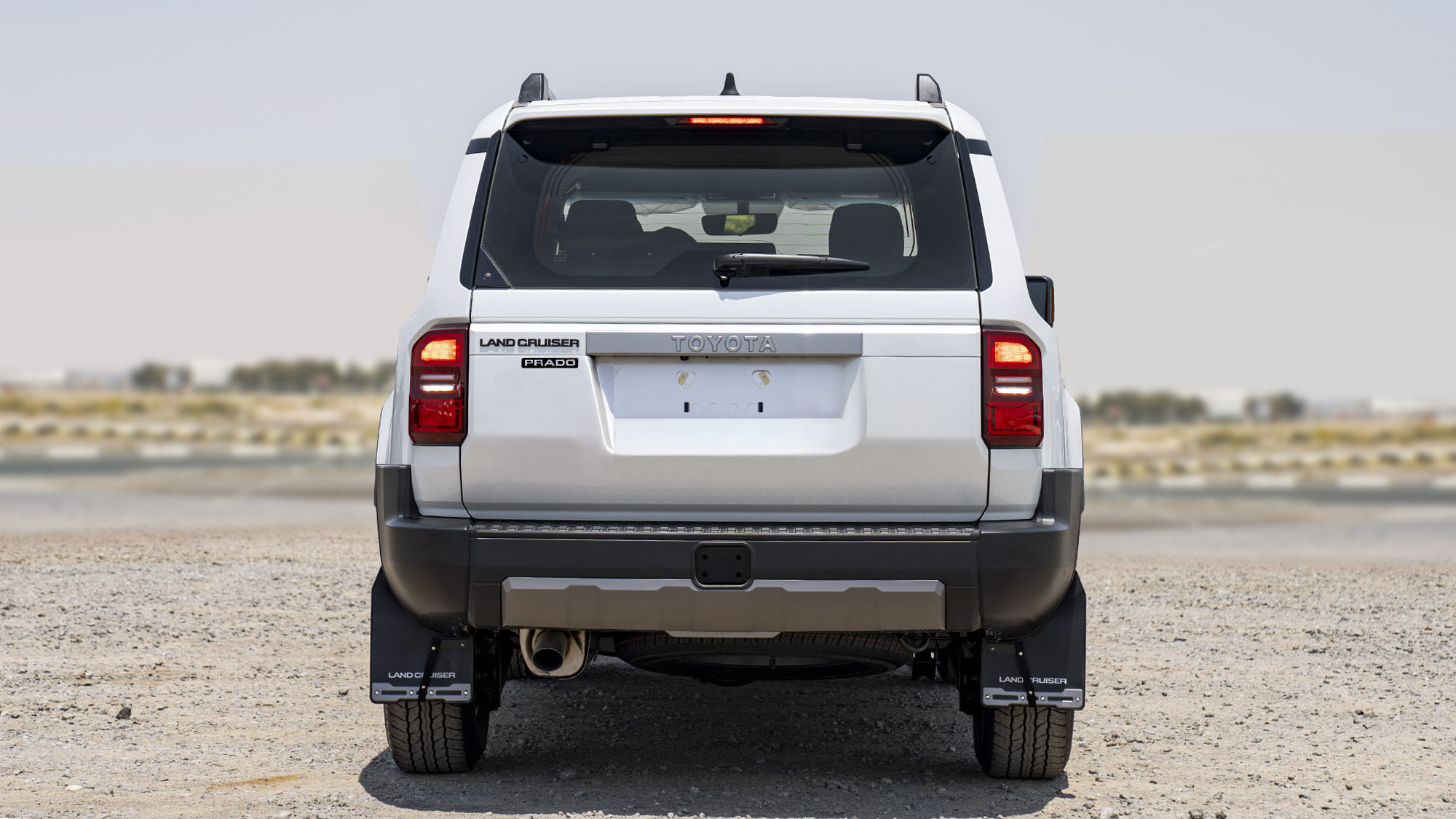 TOYOTA PRADO 250 TXL 2.7P AT LIMITED _VWHITE