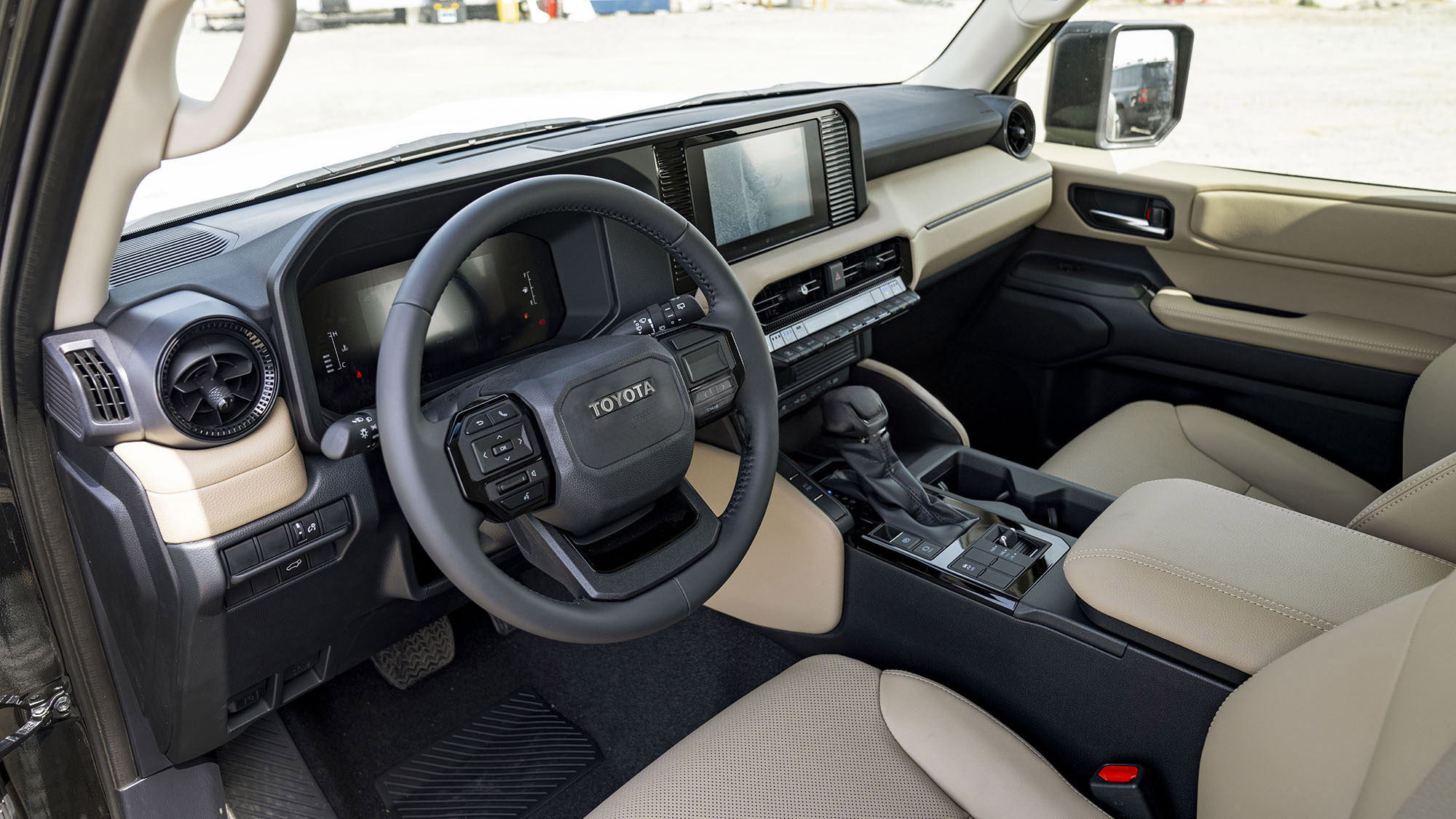 TOYOTA PRADO 250 TXL 2.7P AT LIMITED