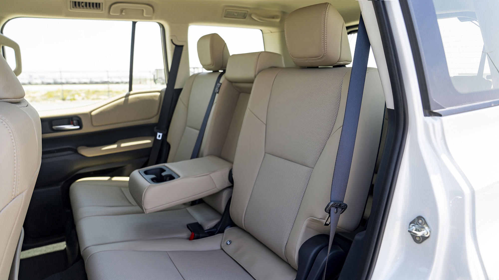 TOYOTA PRADO 250 TXL 2.8D AT _ WHITE